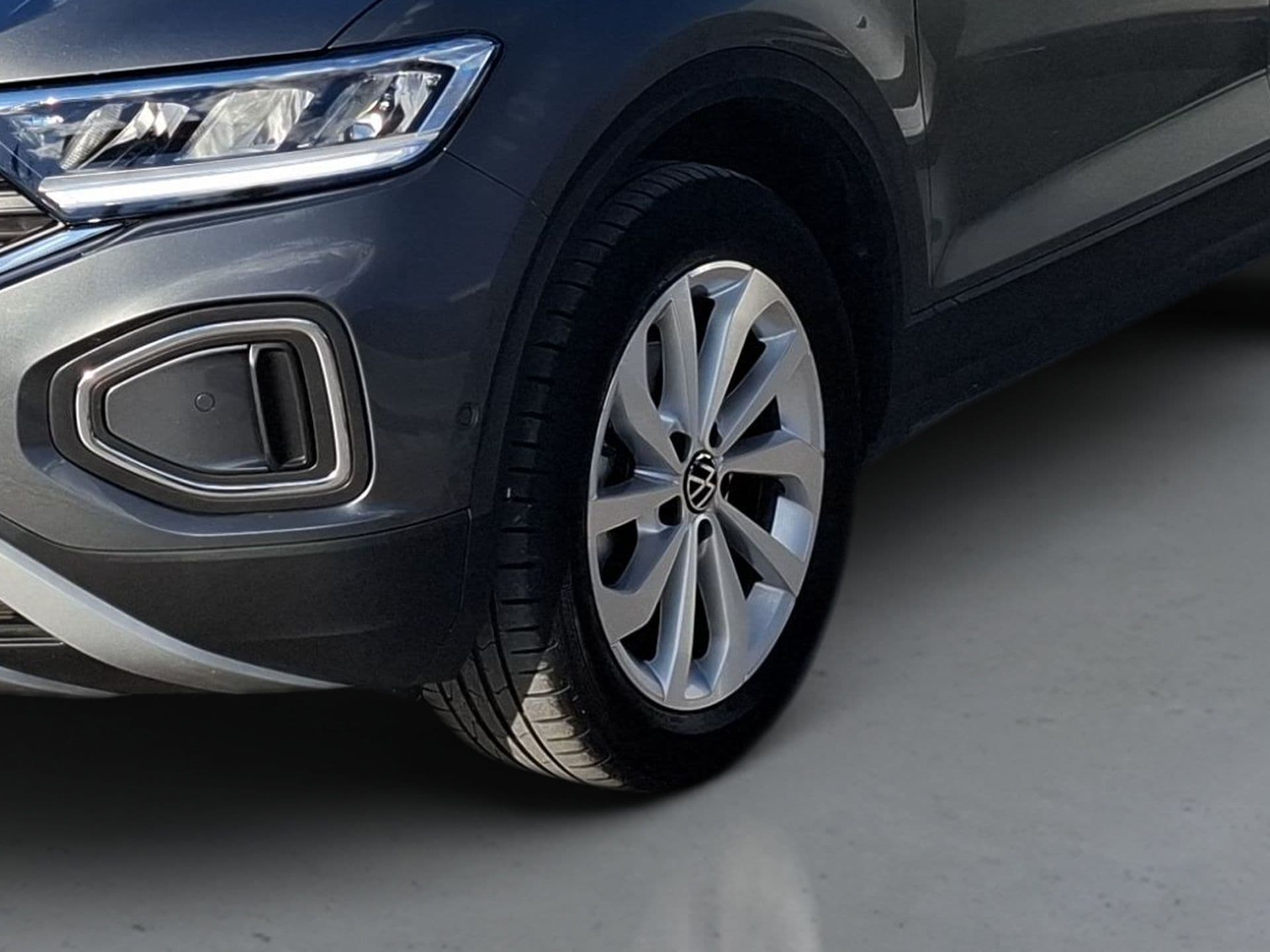 Volkswagen T-Roc - 5