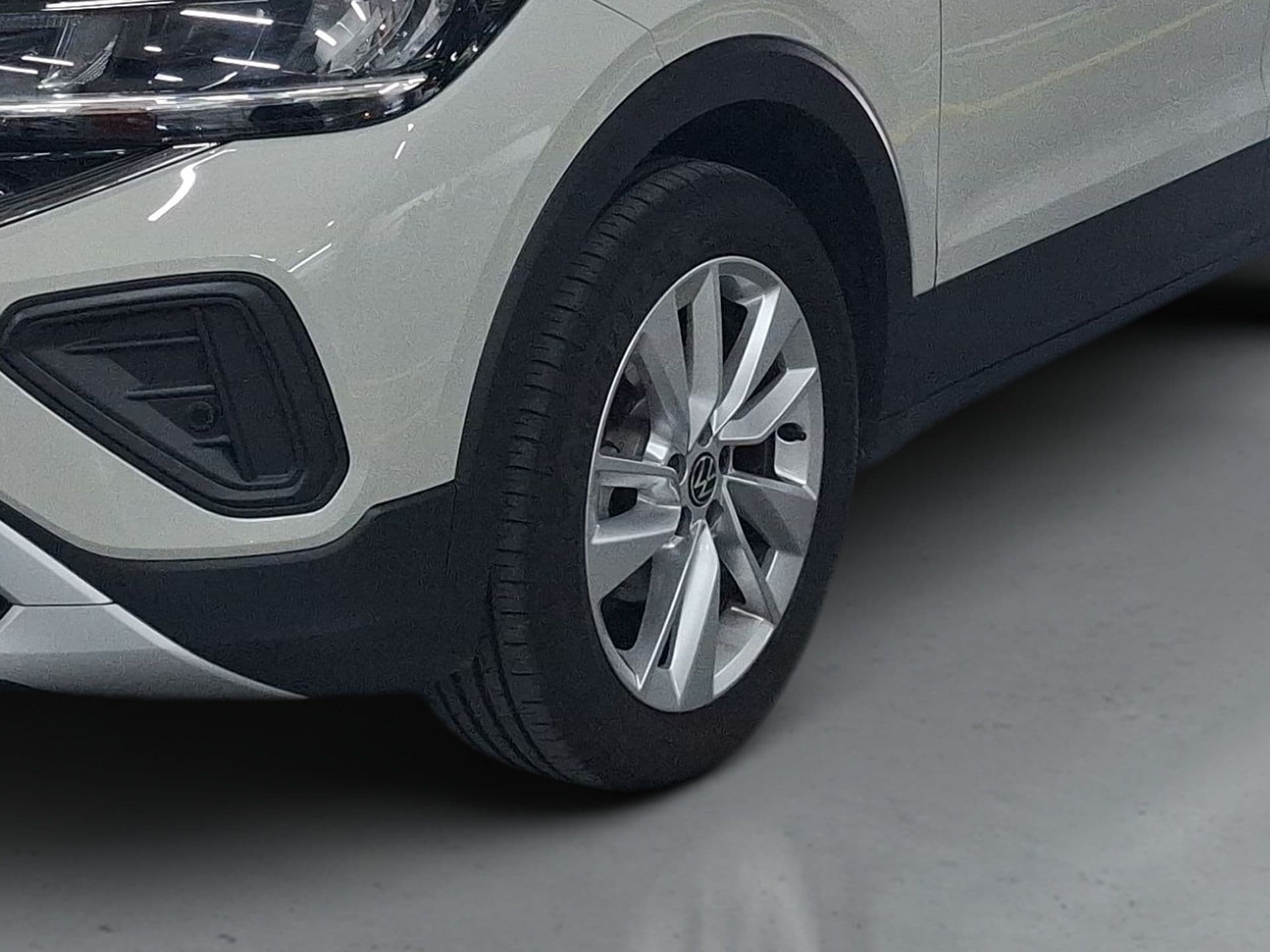 Volkswagen T-Cross - 4
