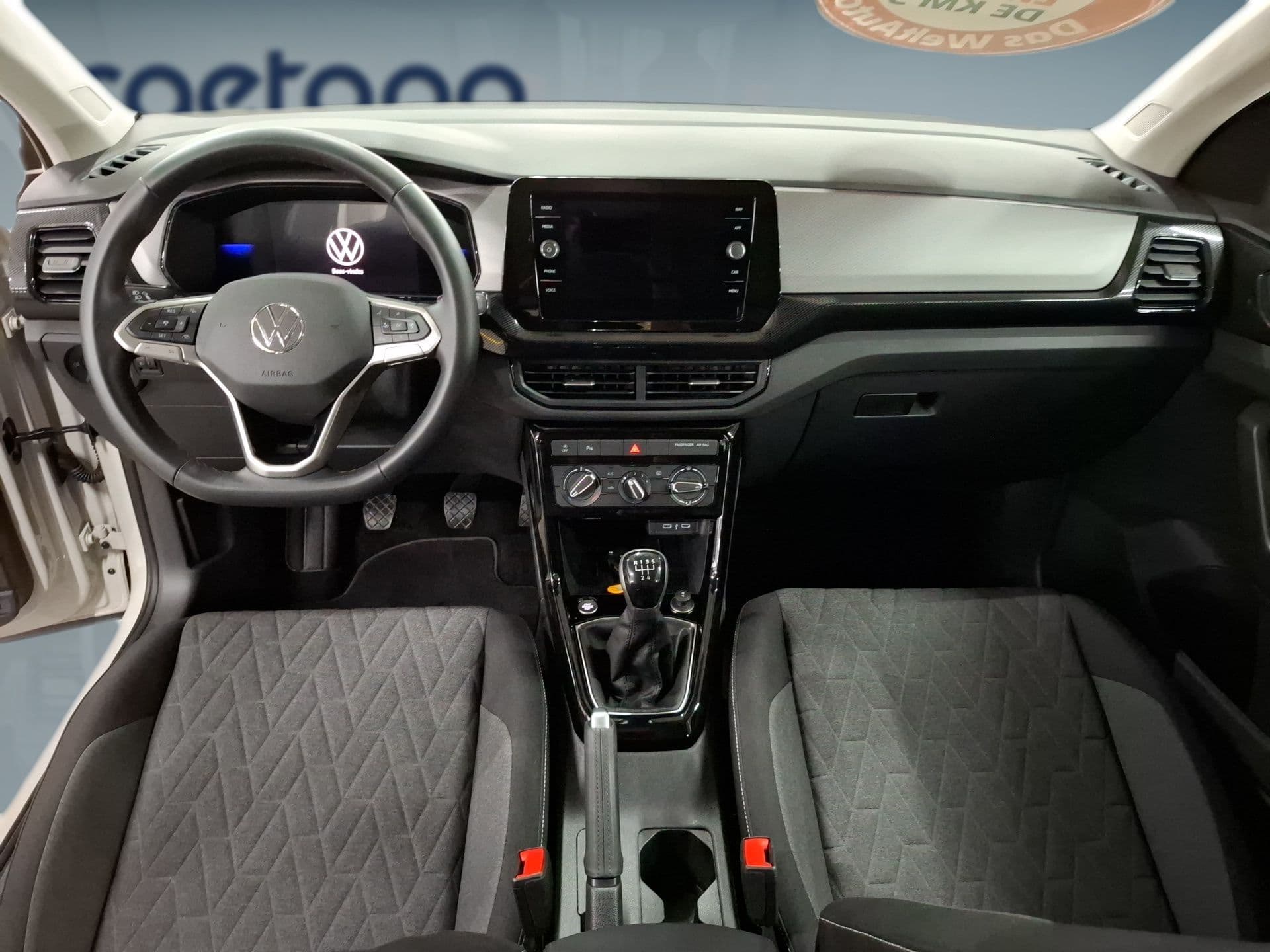 Volkswagen T-Cross - 11
