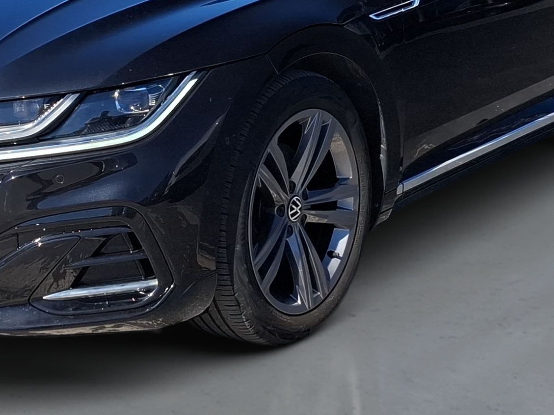 Volkswagen Arteon - 2