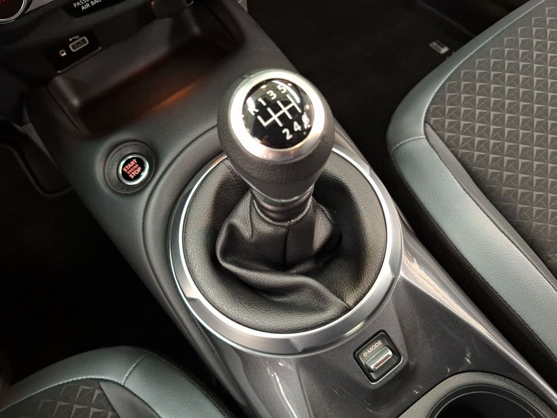 Nissan JUKE - 6