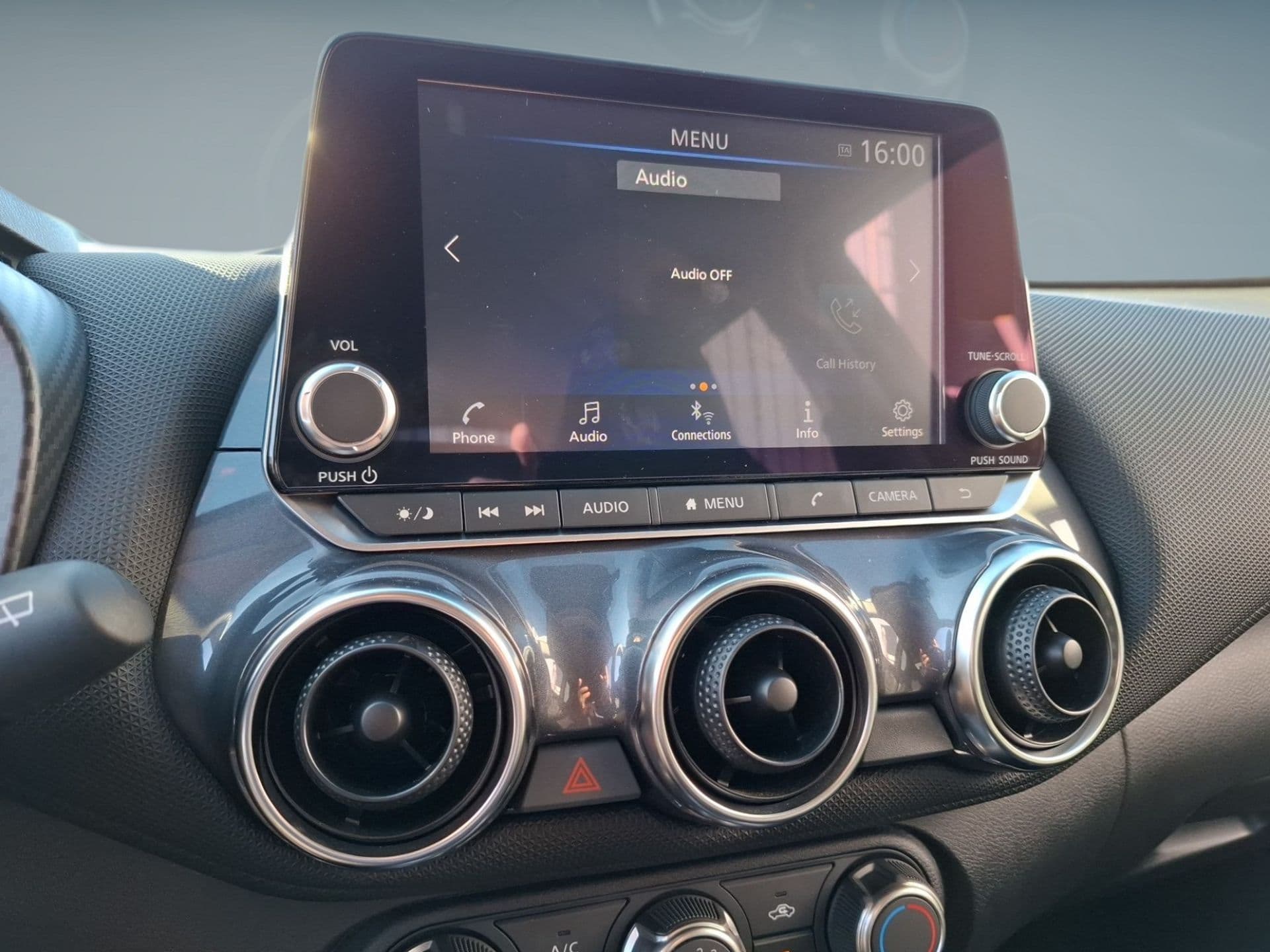 Nissan JUKE - 8