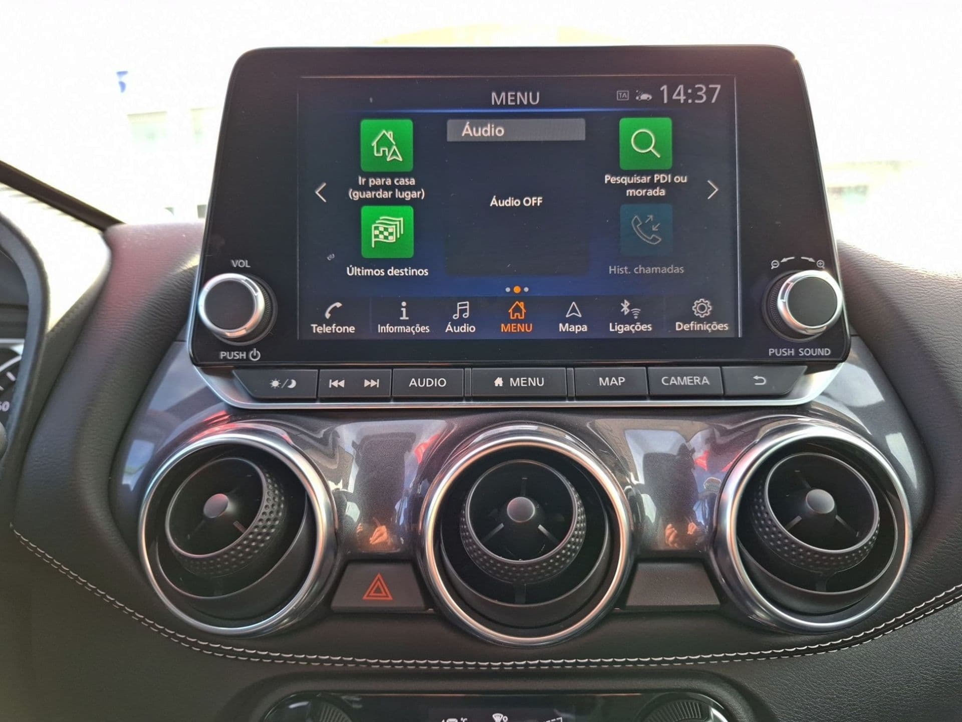 Nissan JUKE - 12