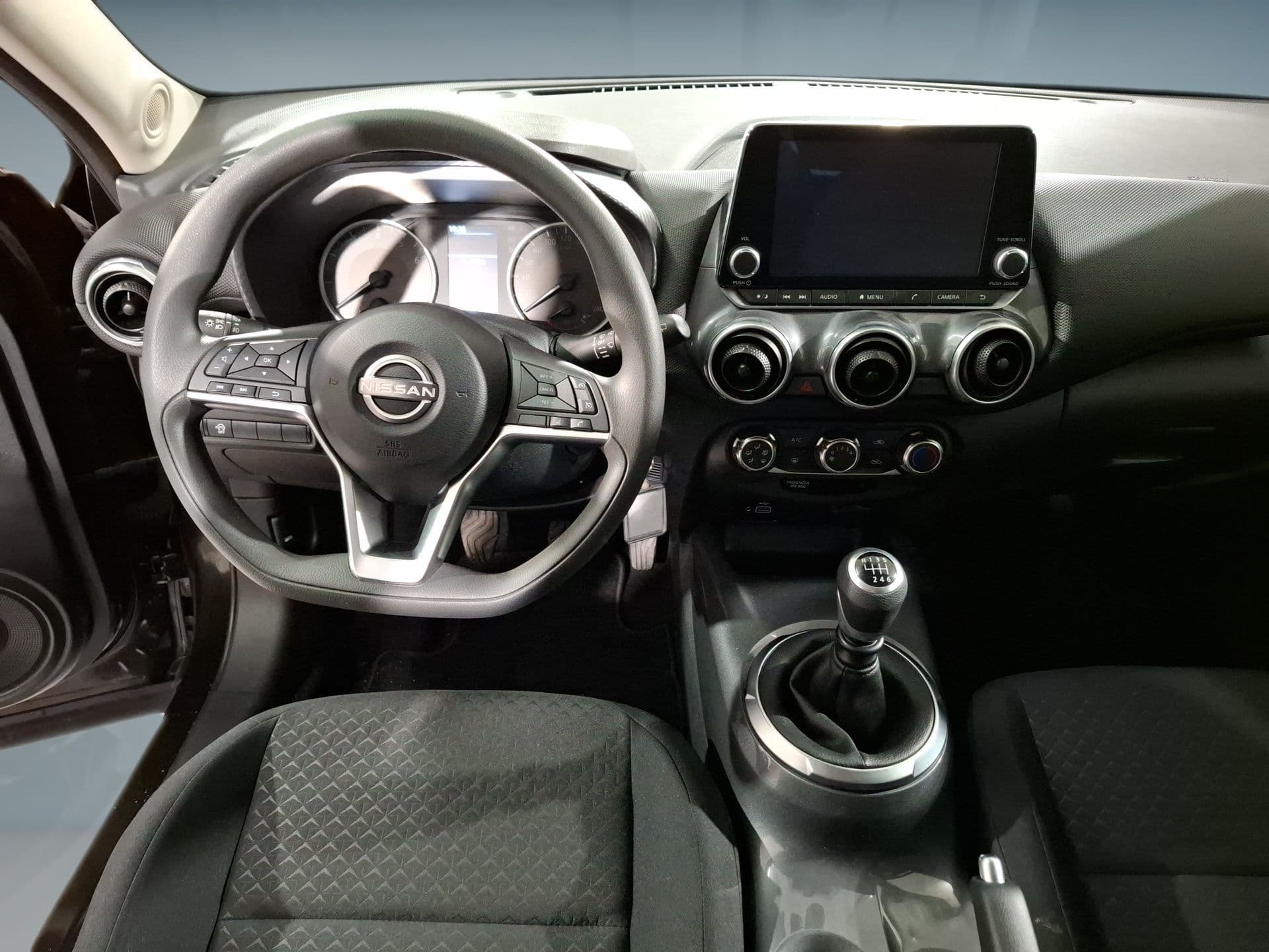 Nissan JUKE - 9