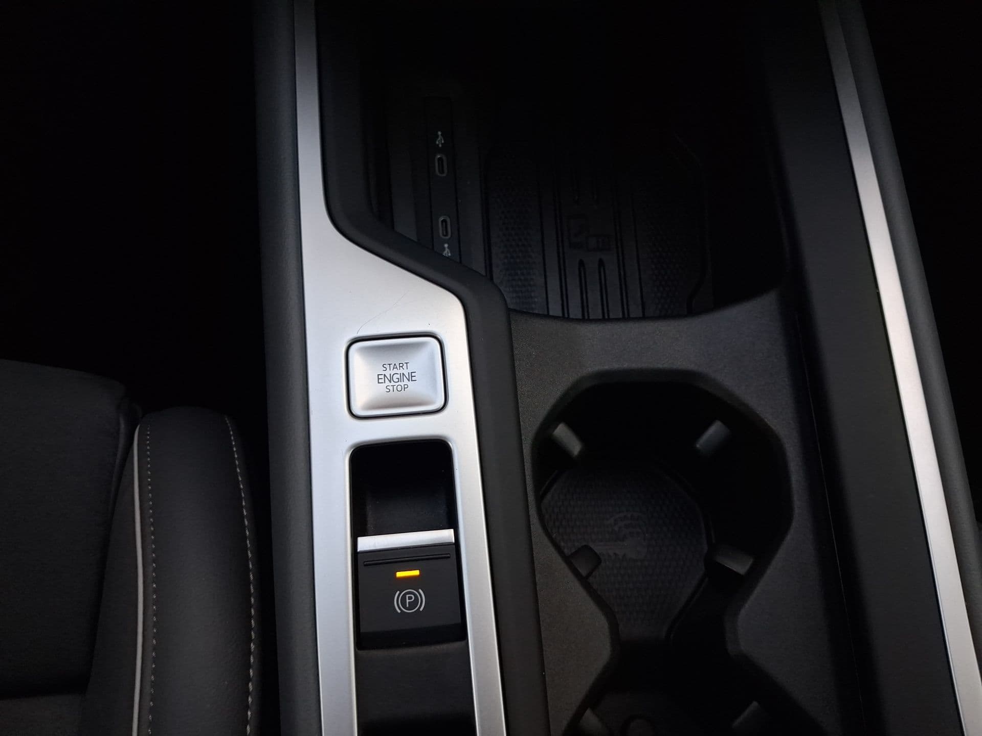 Volkswagen Passat - 11