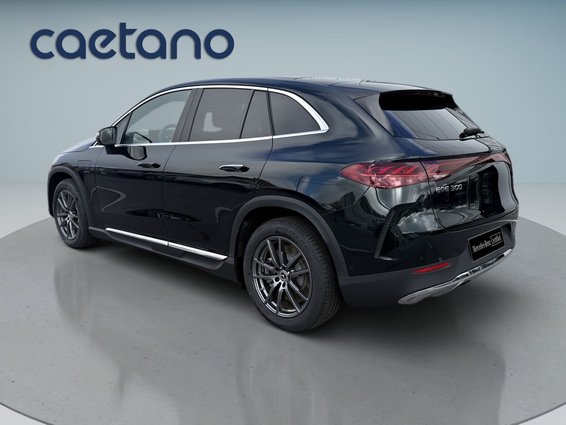 Mercedes-Benz EQE SUV - 8