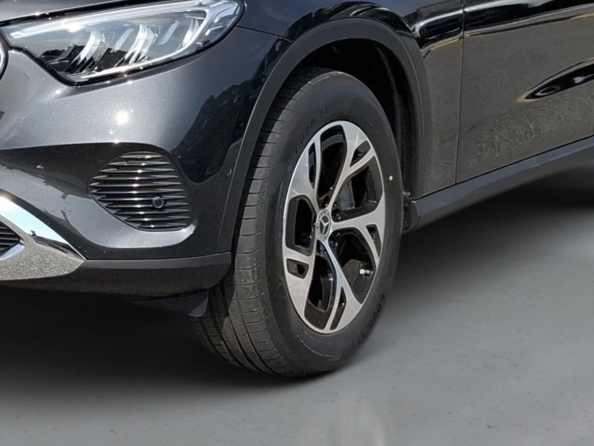 Mercedes-Benz GLC - 3