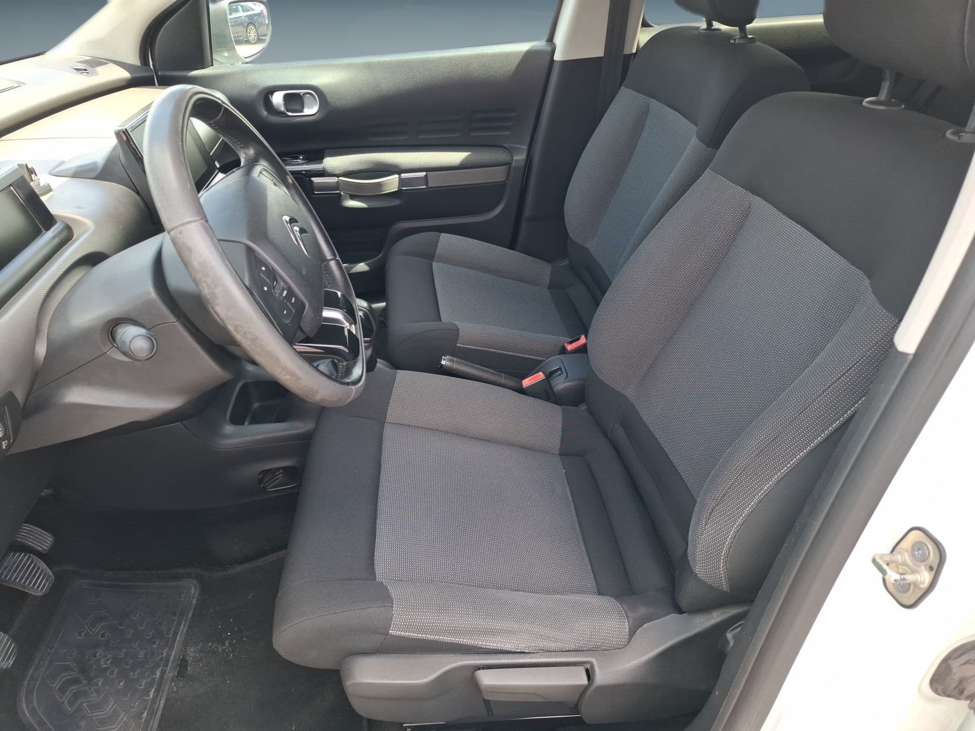 Citroën C4 Cactus - 11