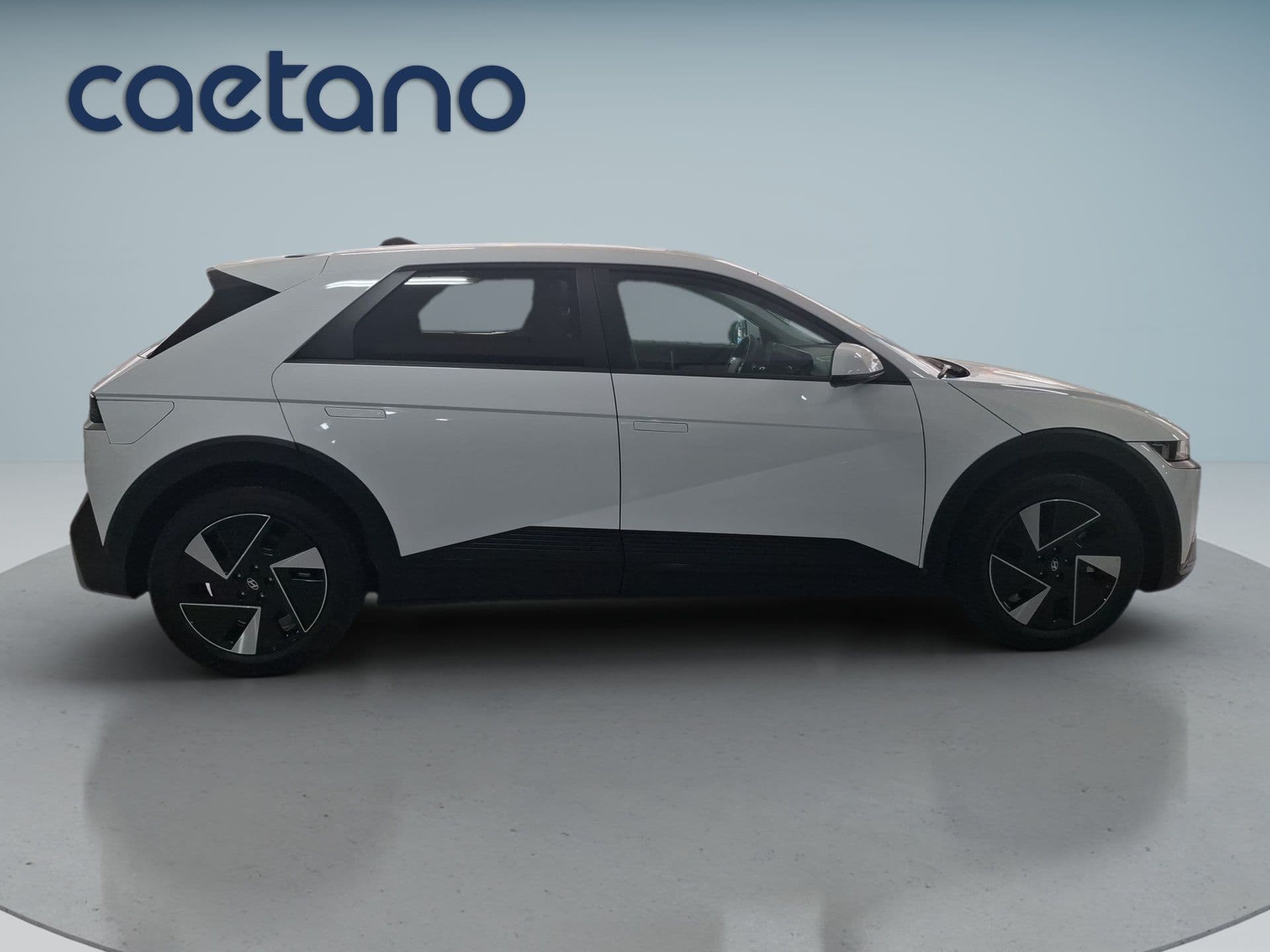 Hyundai IONIQ 5 - 12