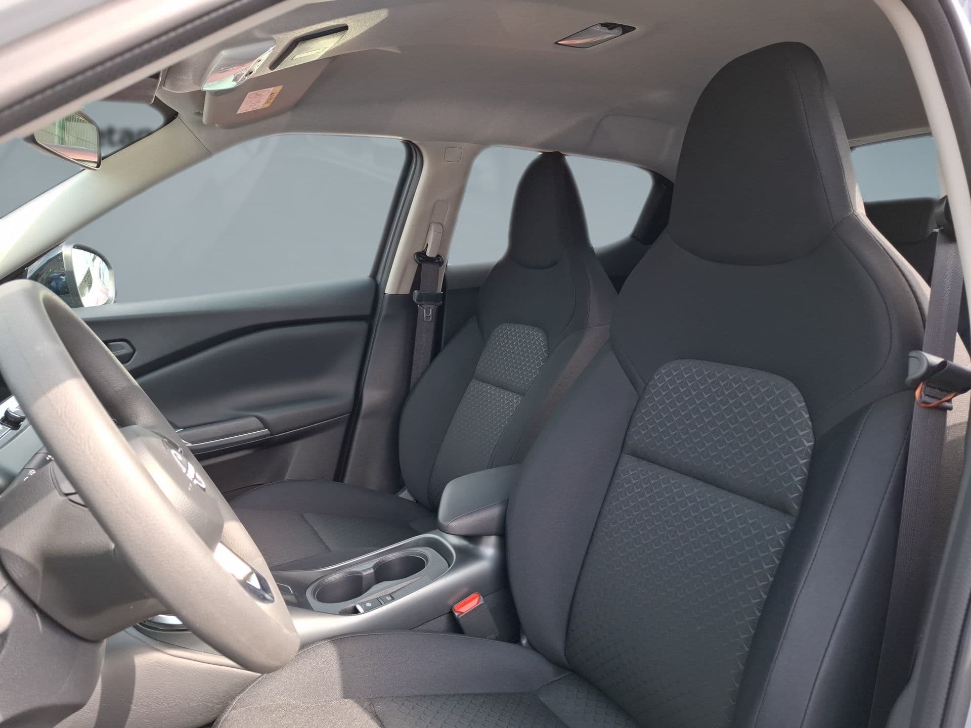 Nissan JUKE - 2