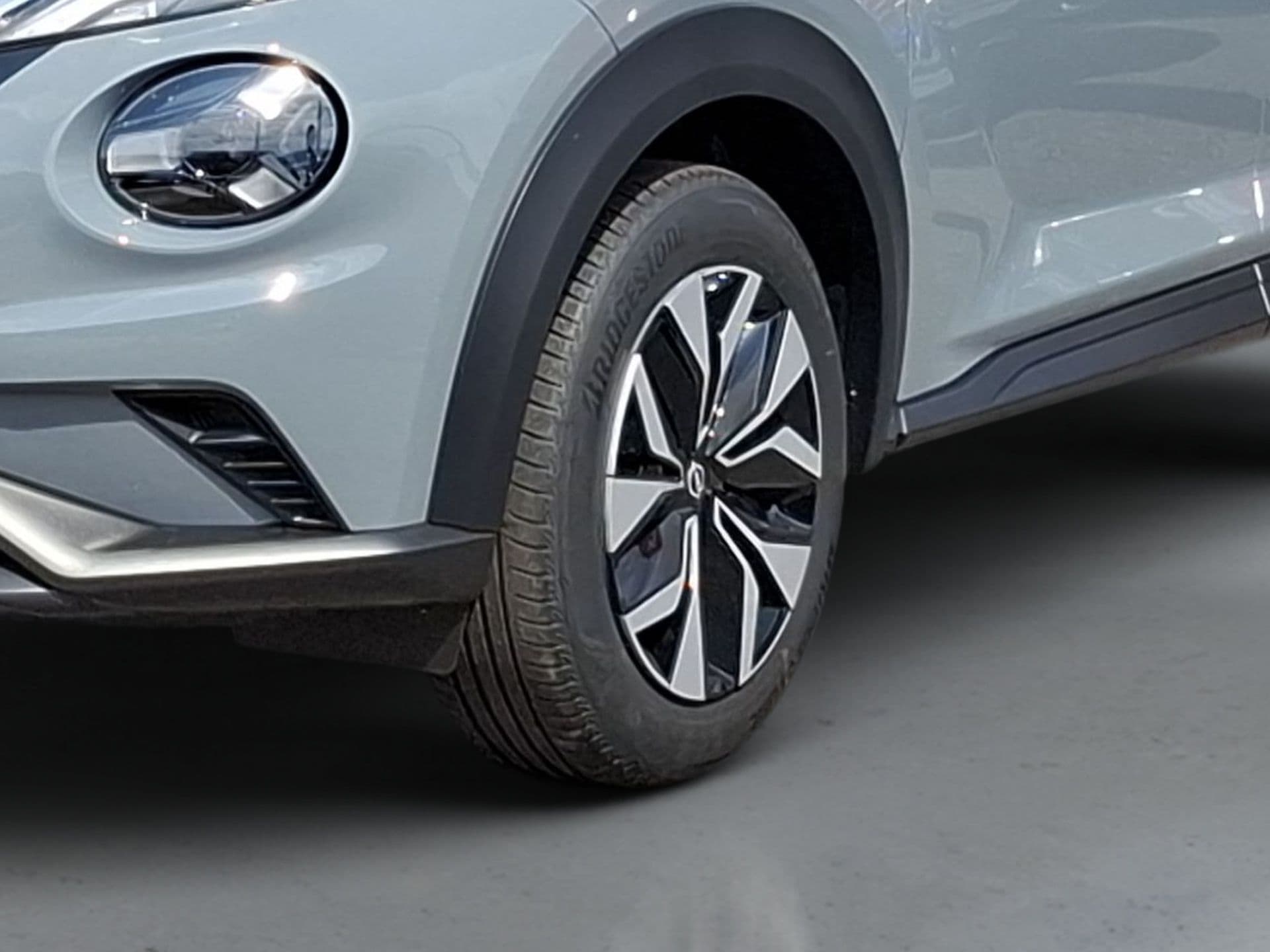 Nissan JUKE - 11