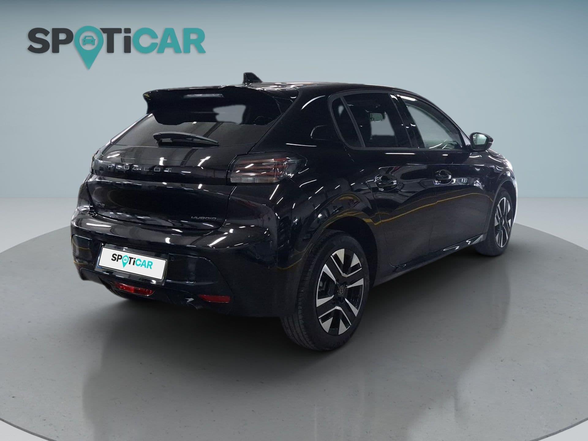 Peugeot 208 - 8