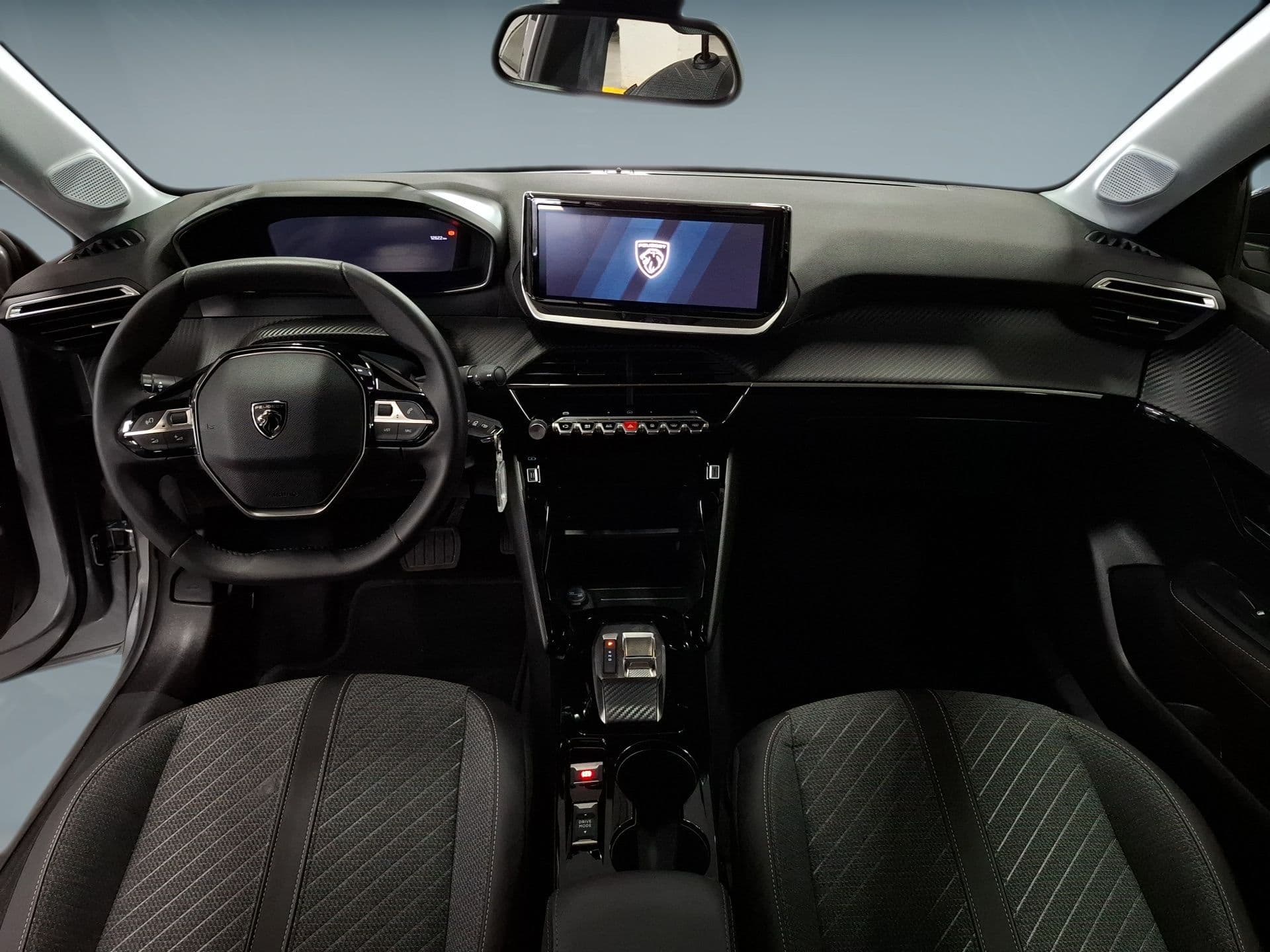 Peugeot 208 - 12
