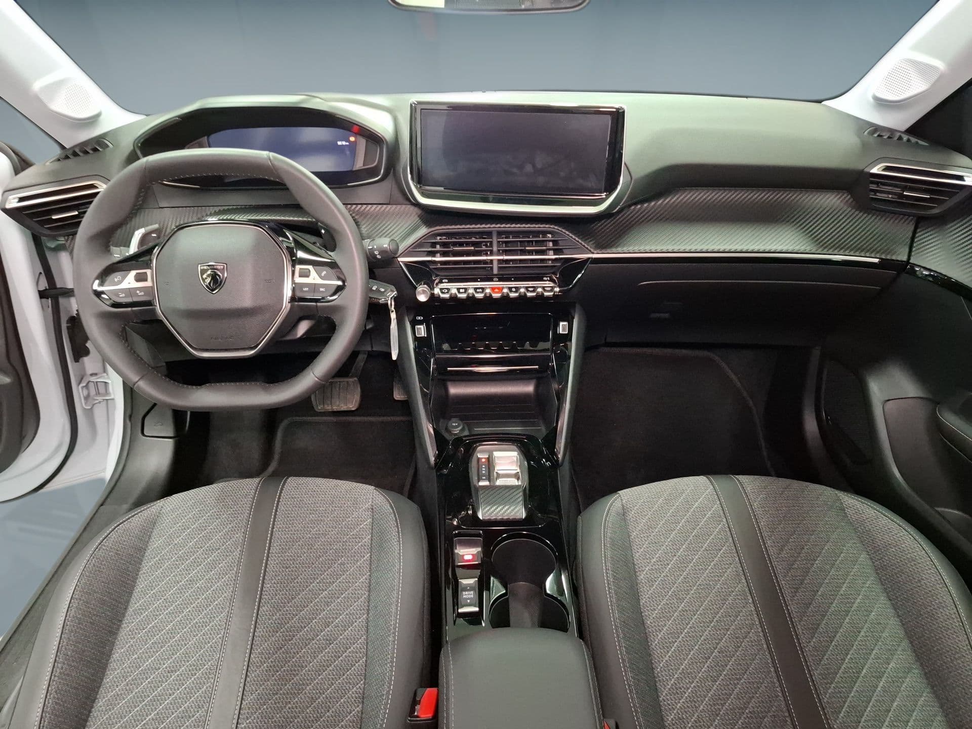 Peugeot 208 - 12