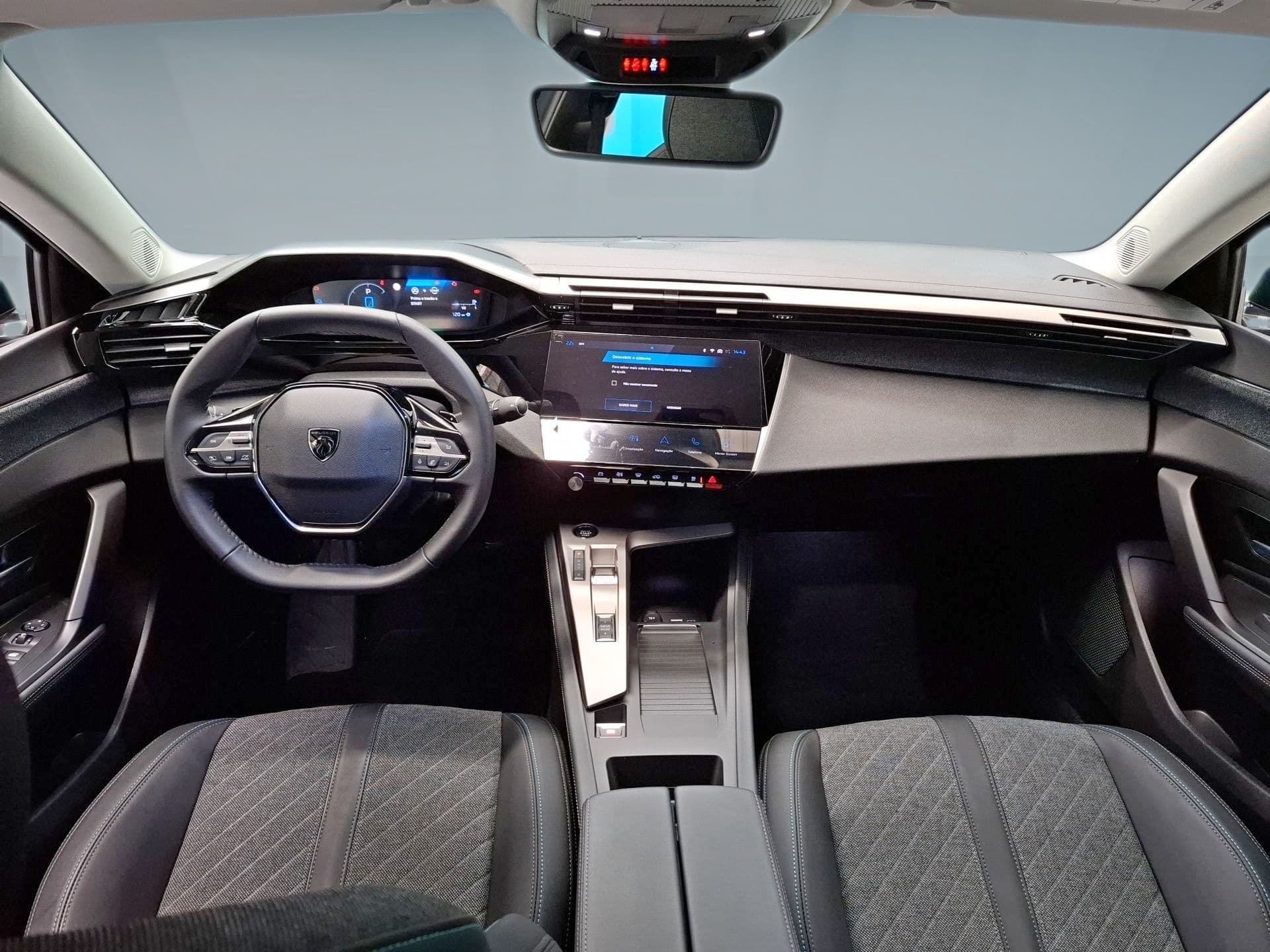 Peugeot 408 - 9