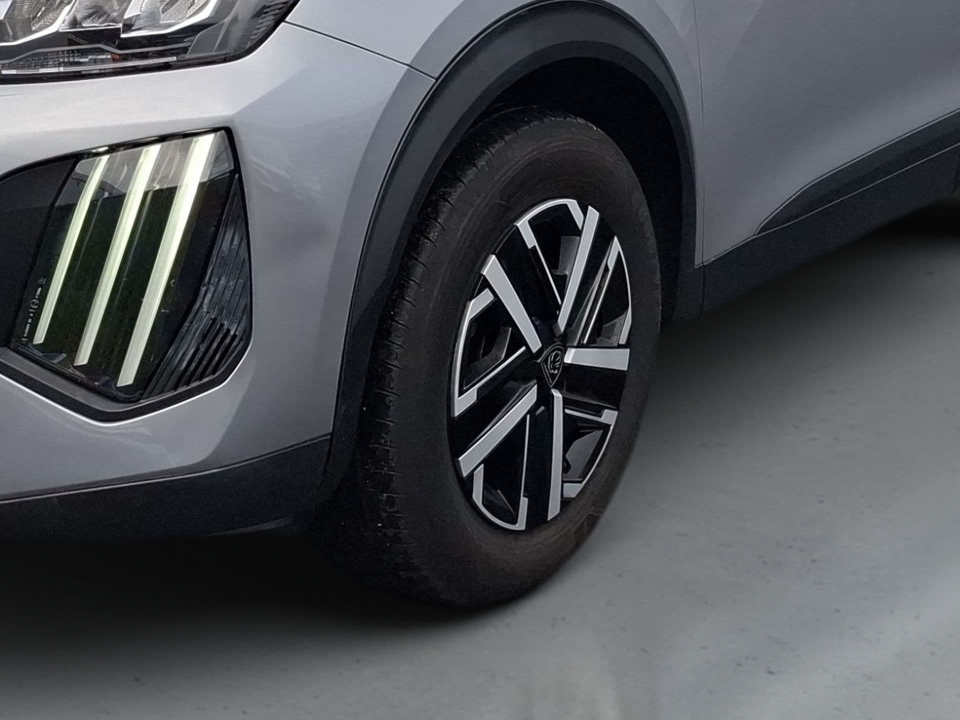 Peugeot 2008 - 5