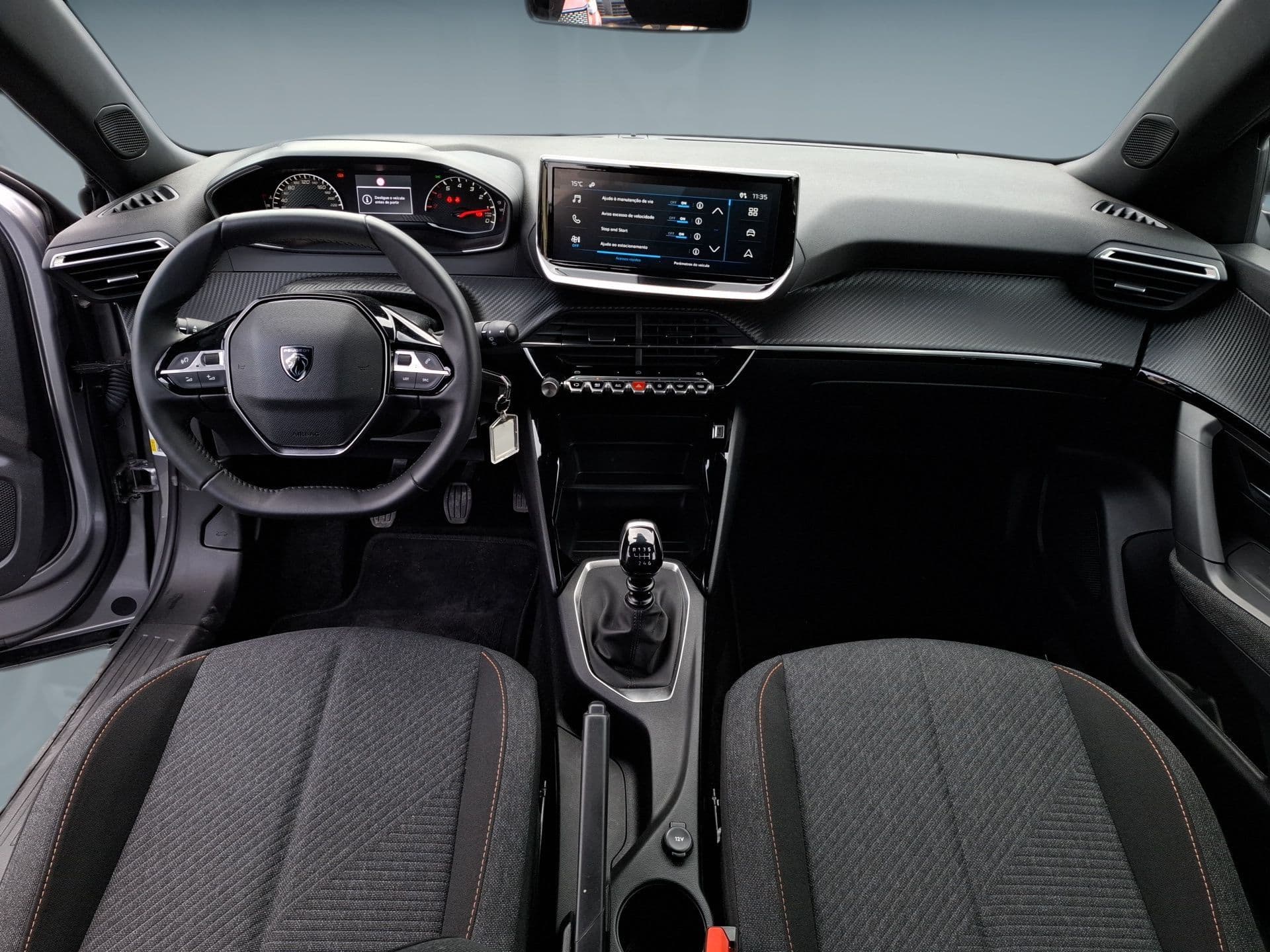 Peugeot 2008 - 11