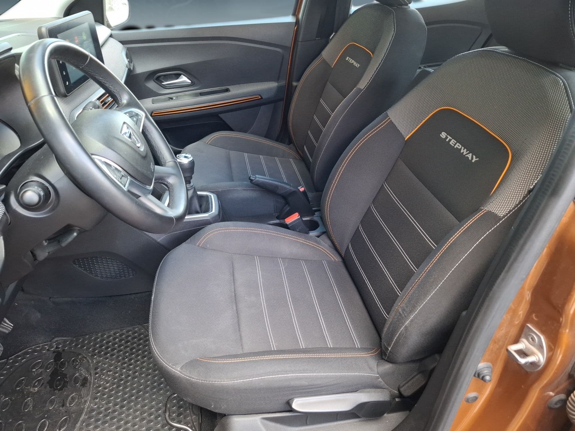 Dacia Sandero - 11