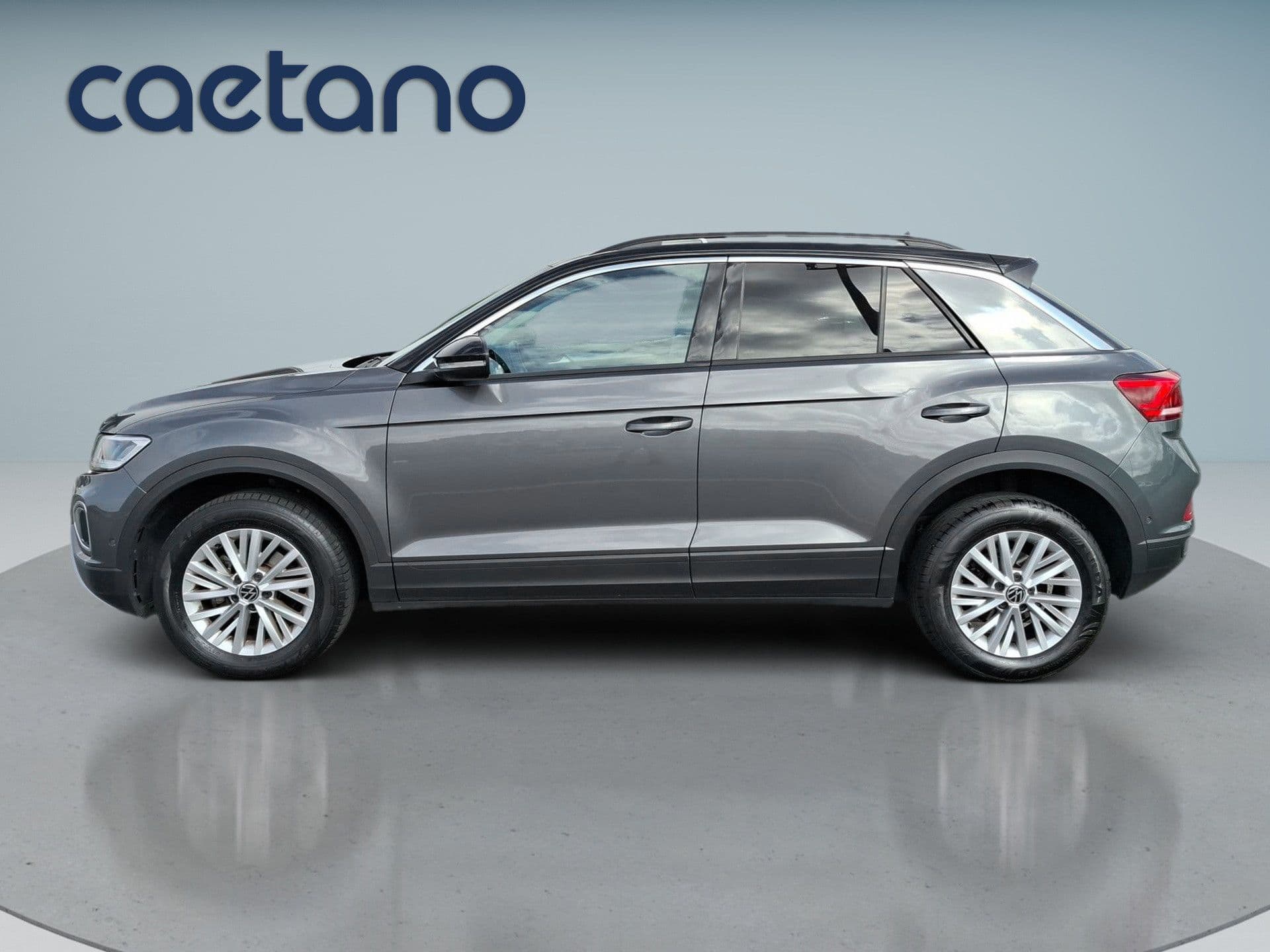 Volkswagen T-Roc - 5