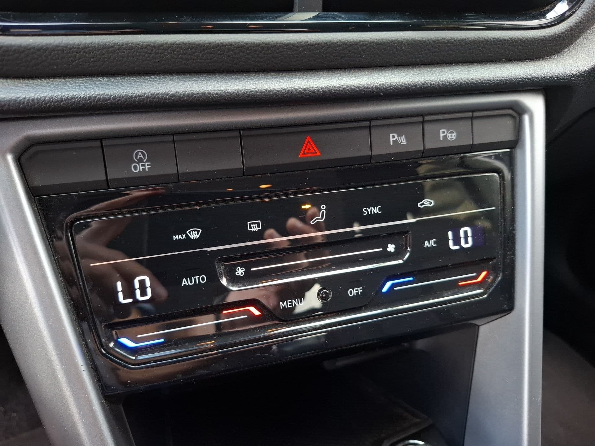 Volkswagen T-Roc - 12