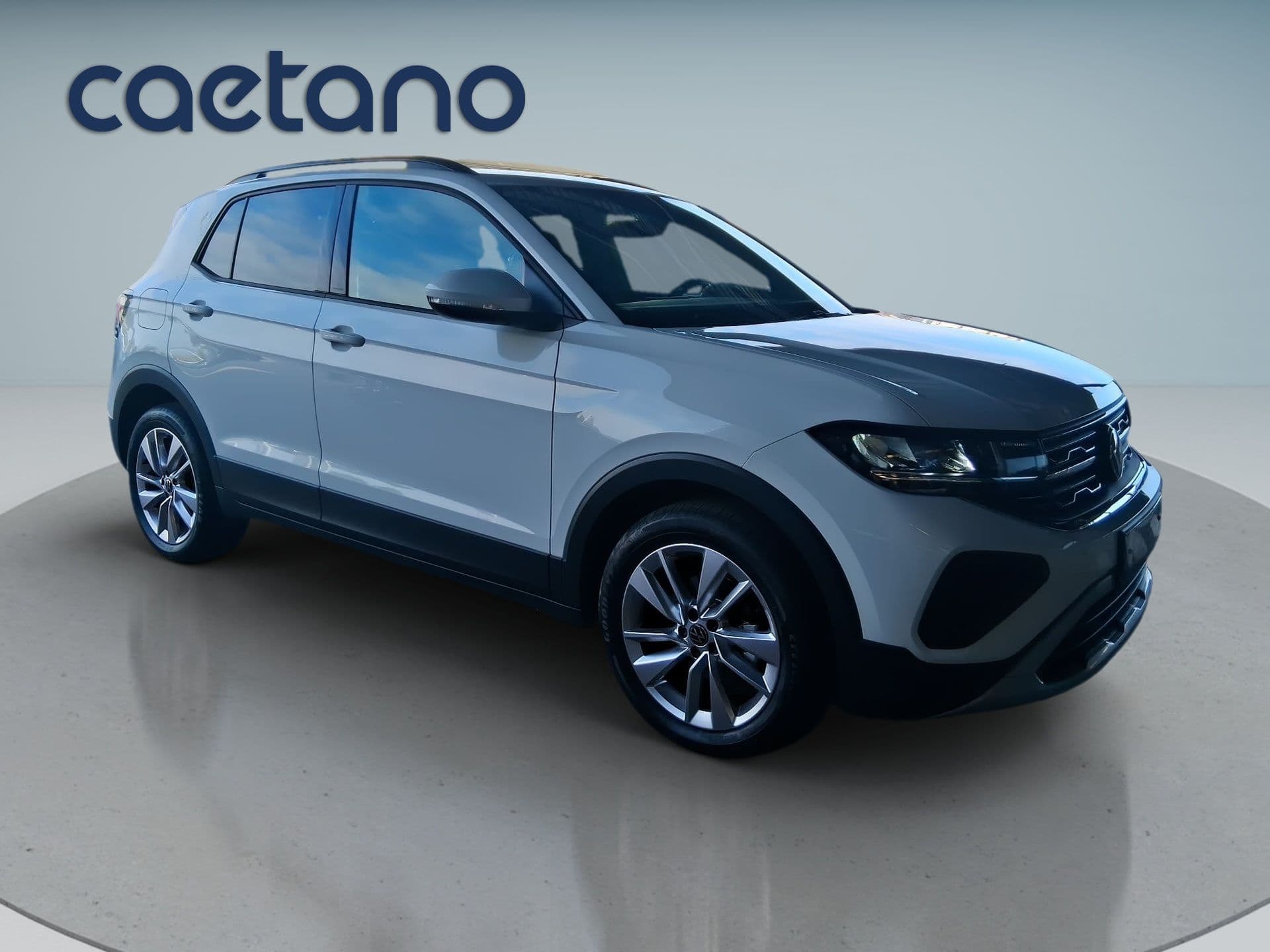 Volkswagen T-Cross - 3