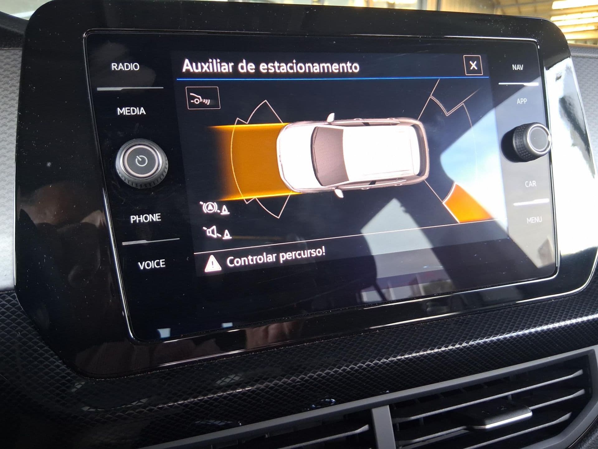Volkswagen T-Cross - 6