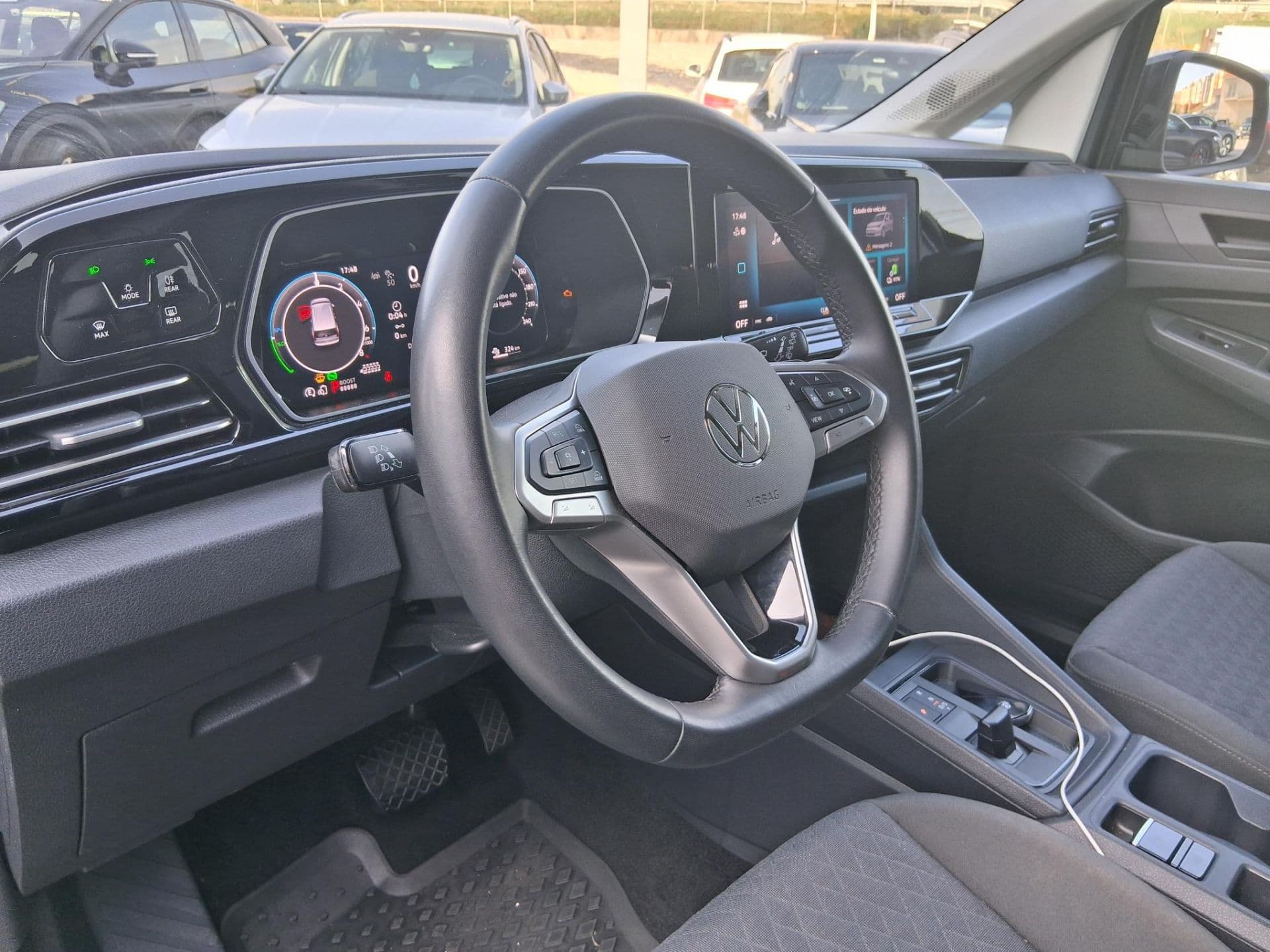 Volkswagen Caddy Maxi - 10