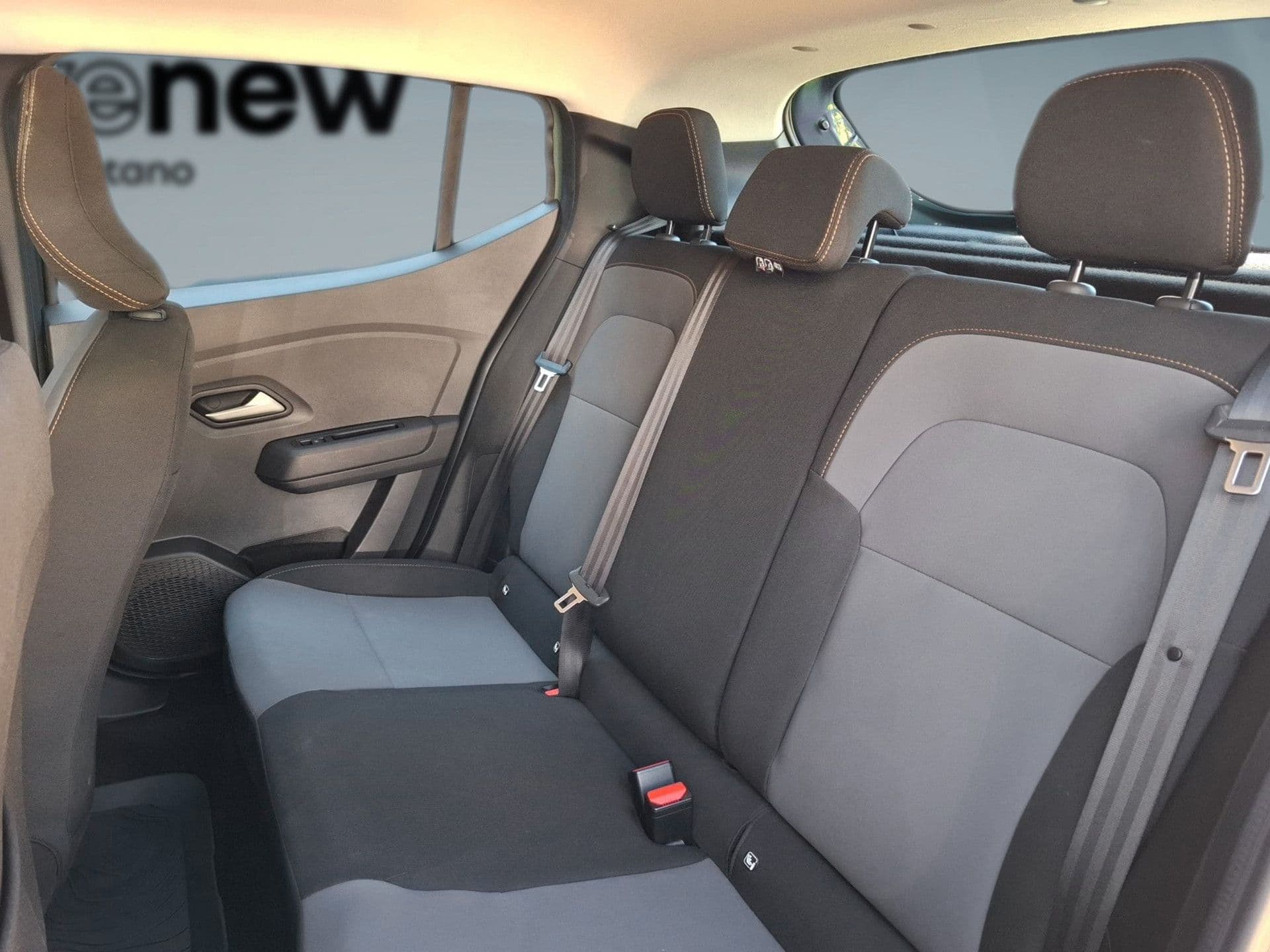 Dacia Sandero - 10