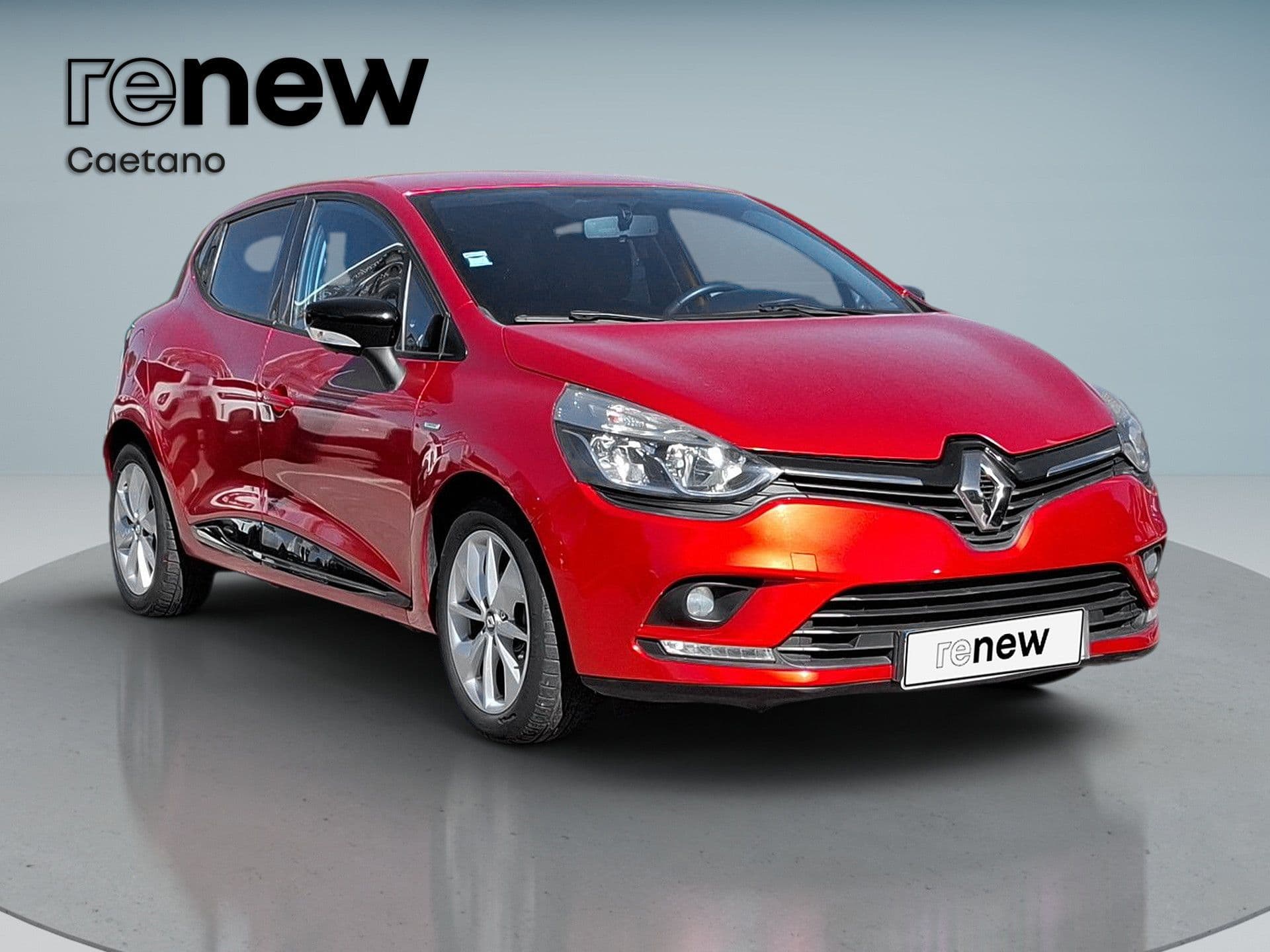 Renault Clio - 10