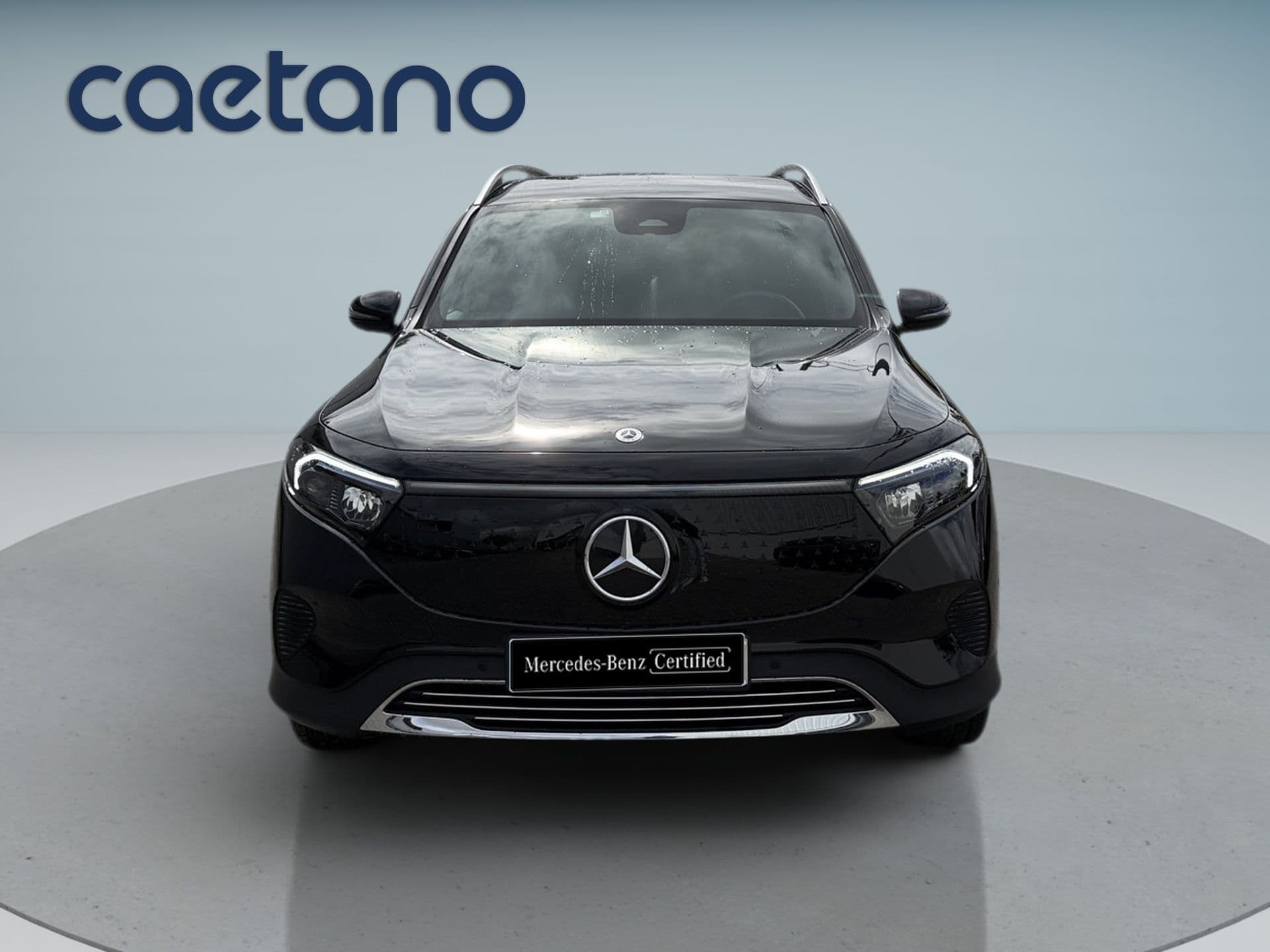 Mercedes-Benz EQB - 8