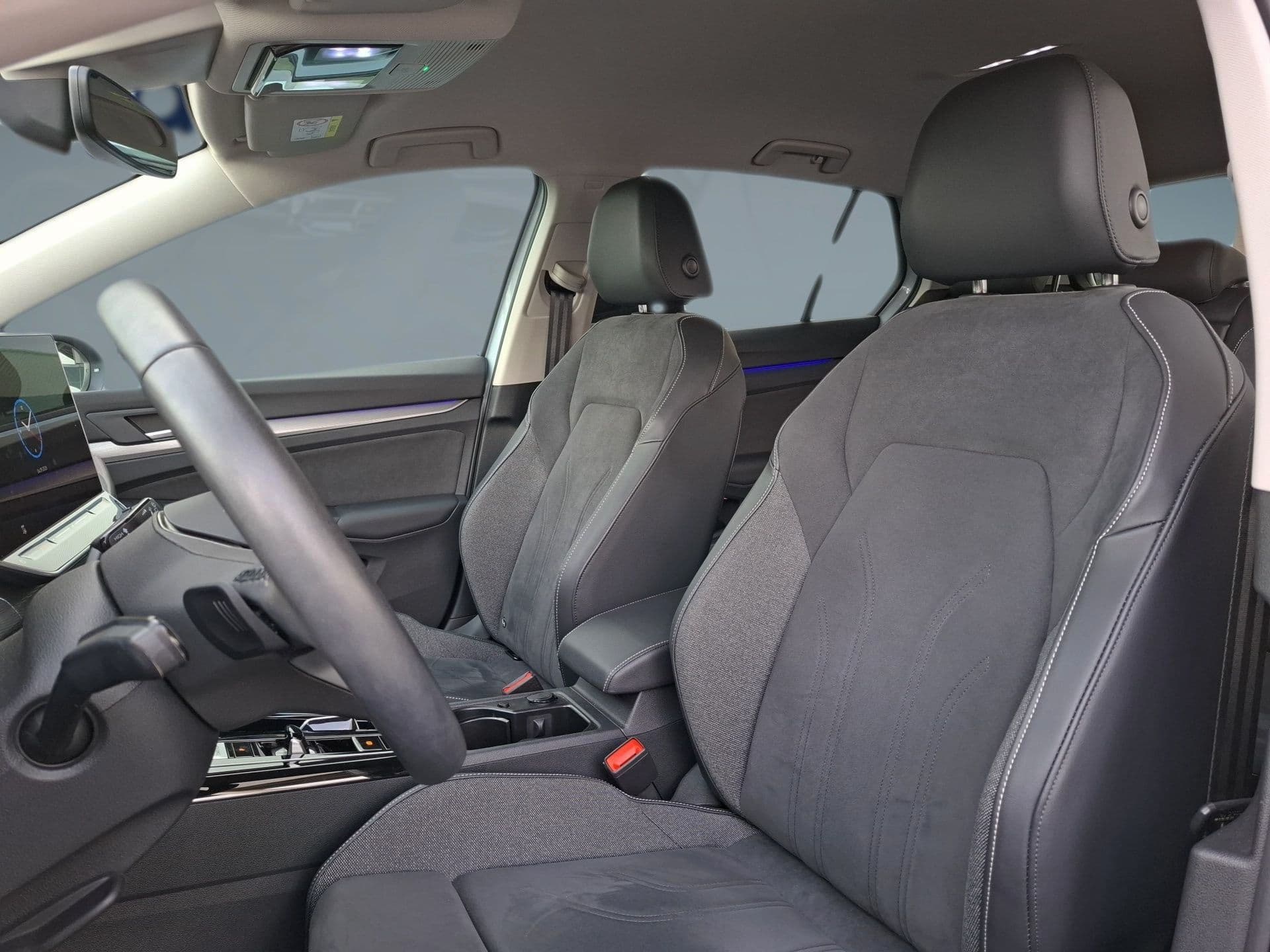 Volkswagen Golf - 10