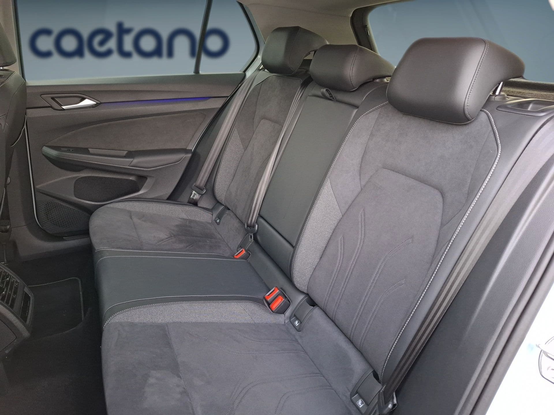 Volkswagen Golf - 12