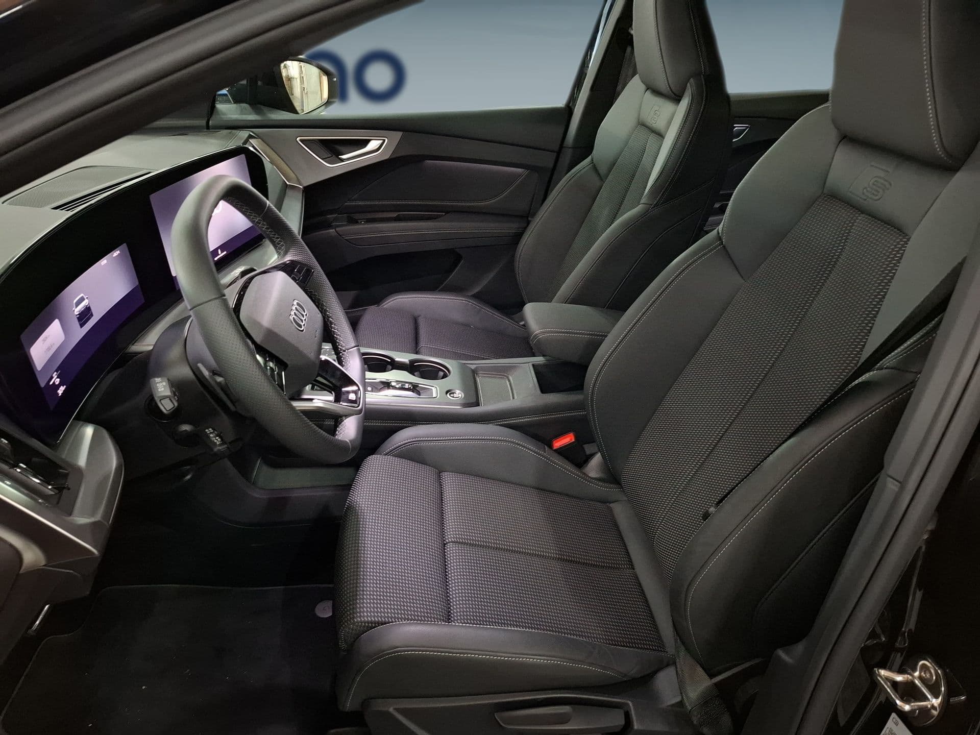 Audi Q4 Sportback e-tron - 11