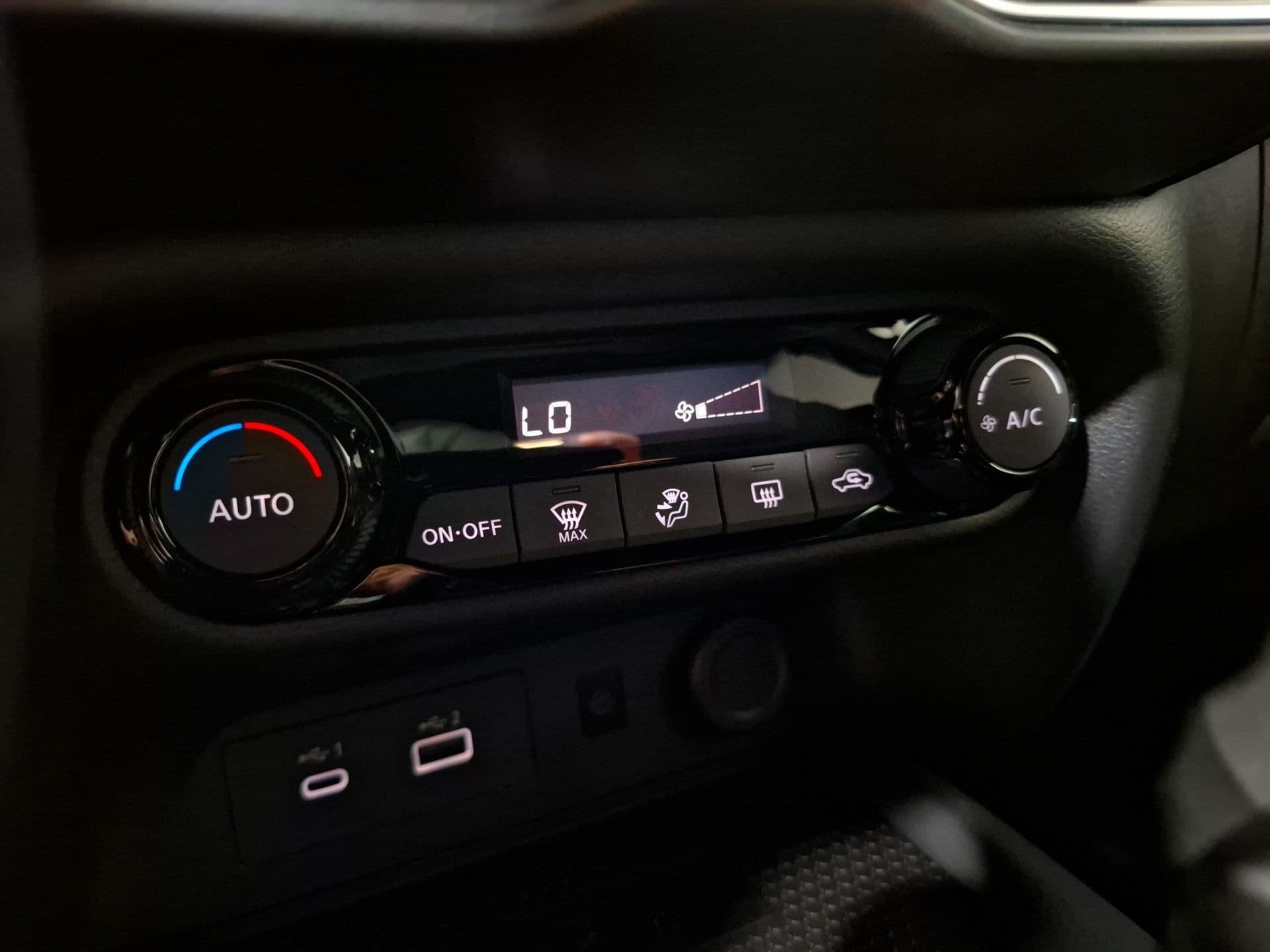 Nissan JUKE - 6