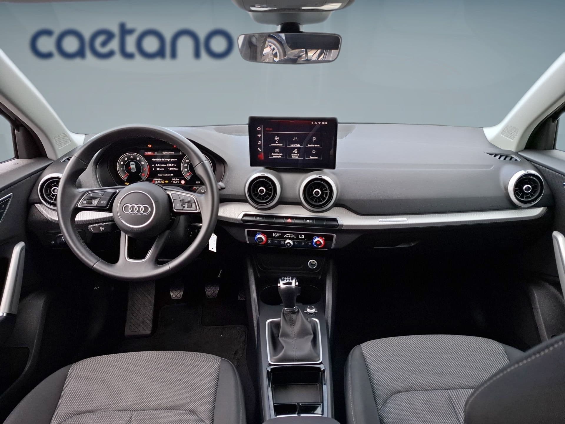 Audi Q2 - 10