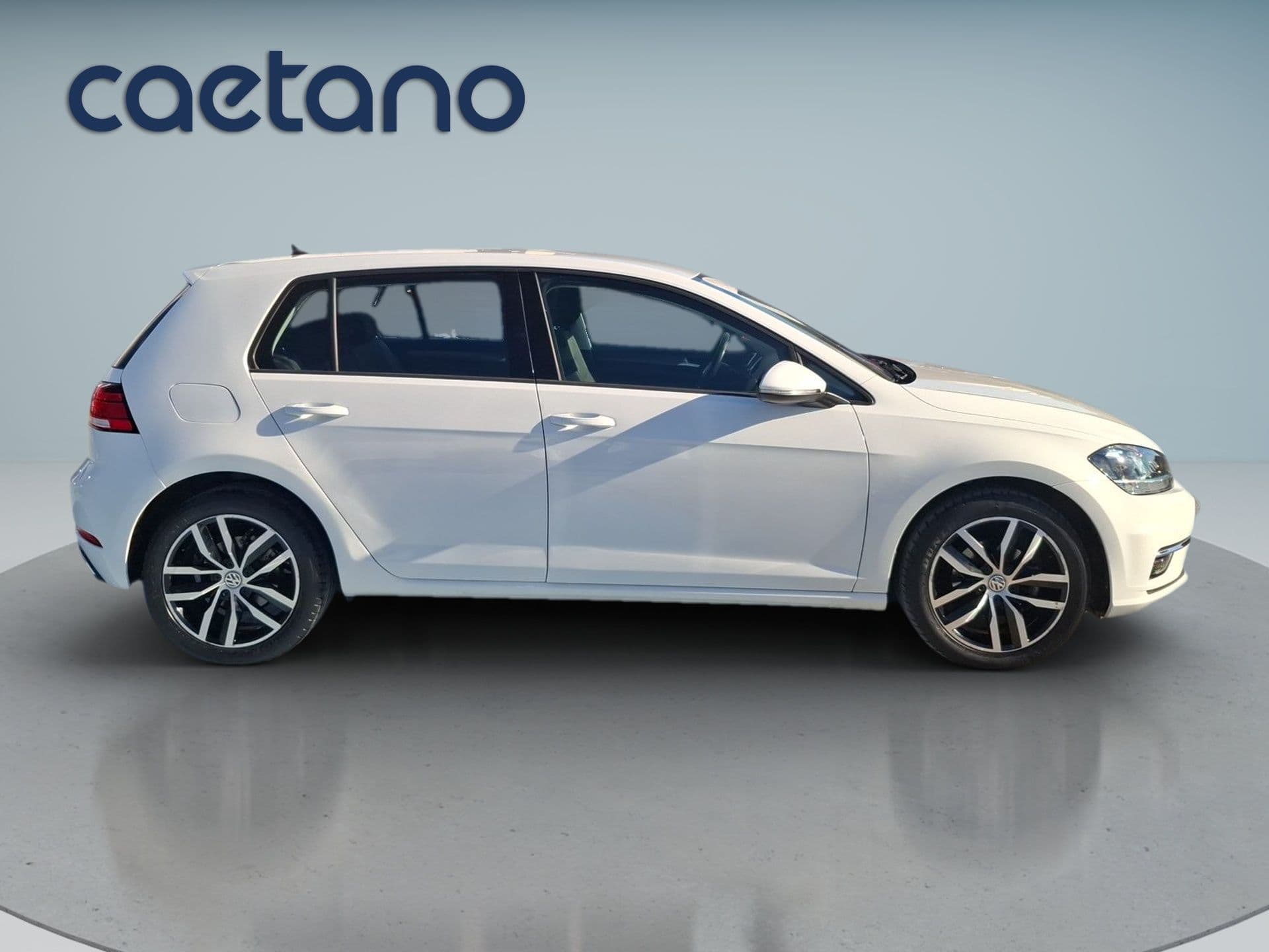 Volkswagen Golf - 9