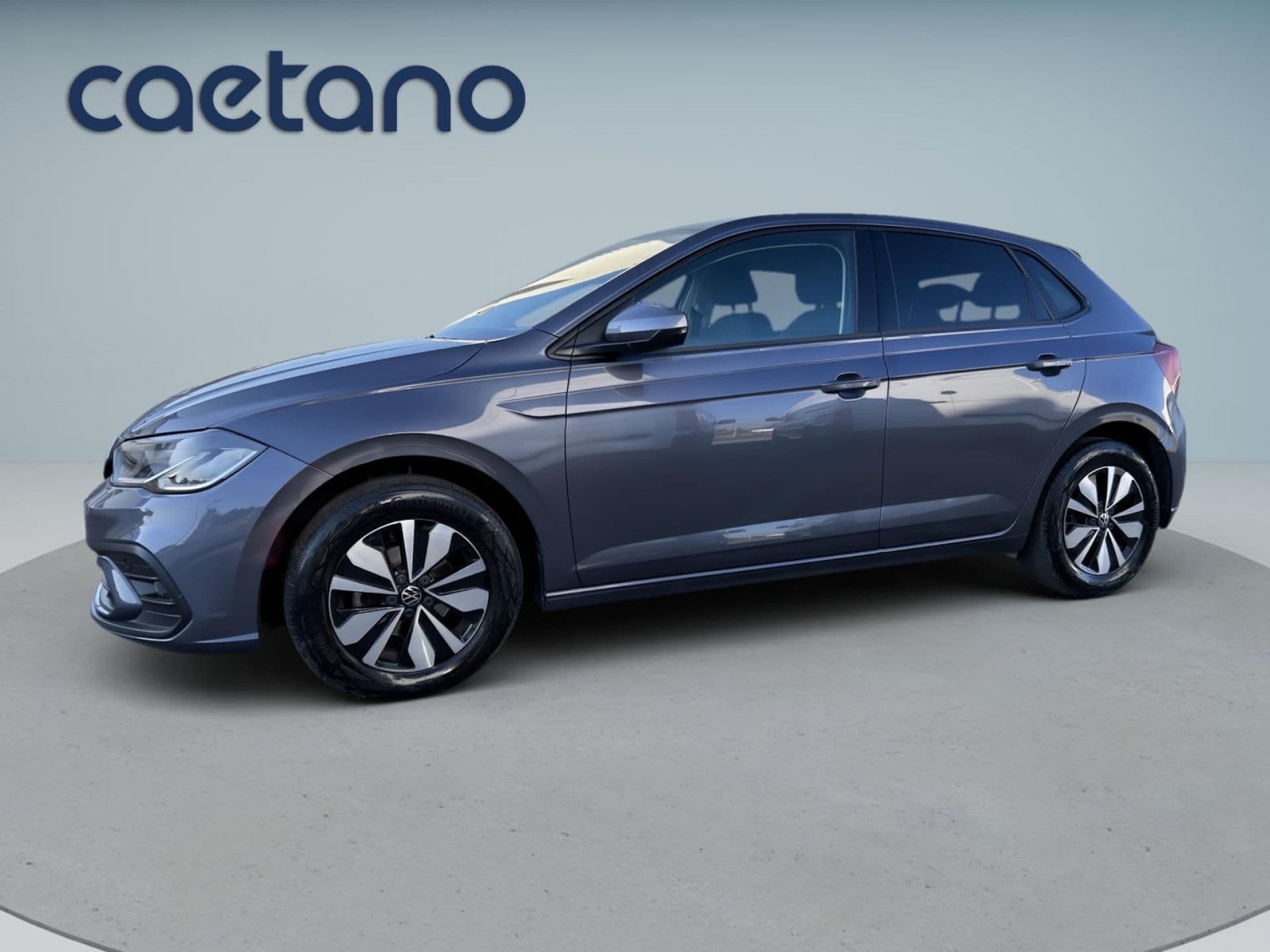 Volkswagen Polo - 2