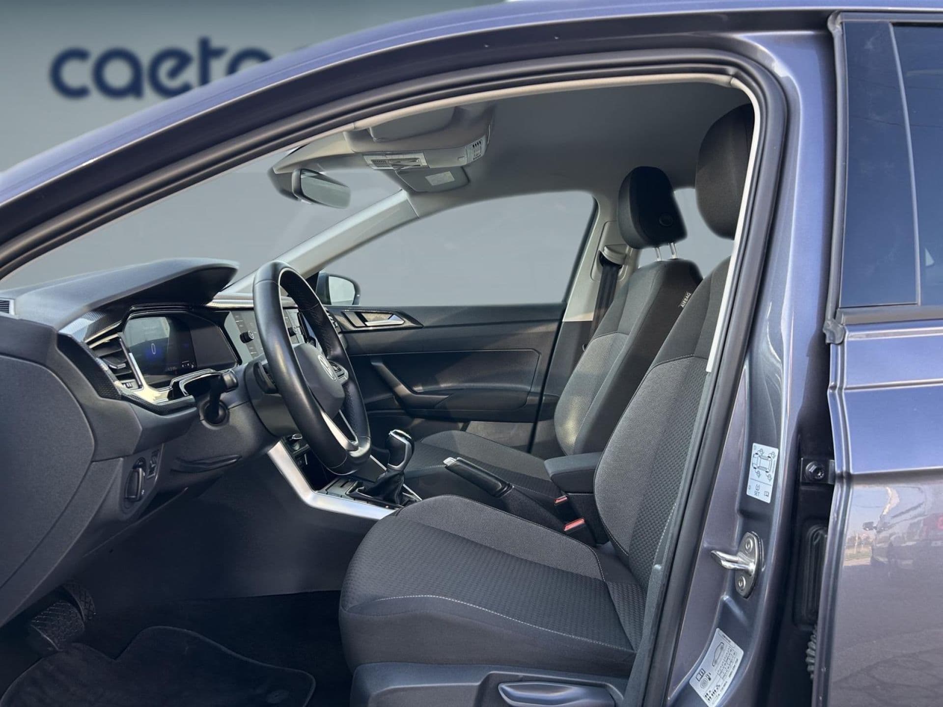 Volkswagen Polo - 11
