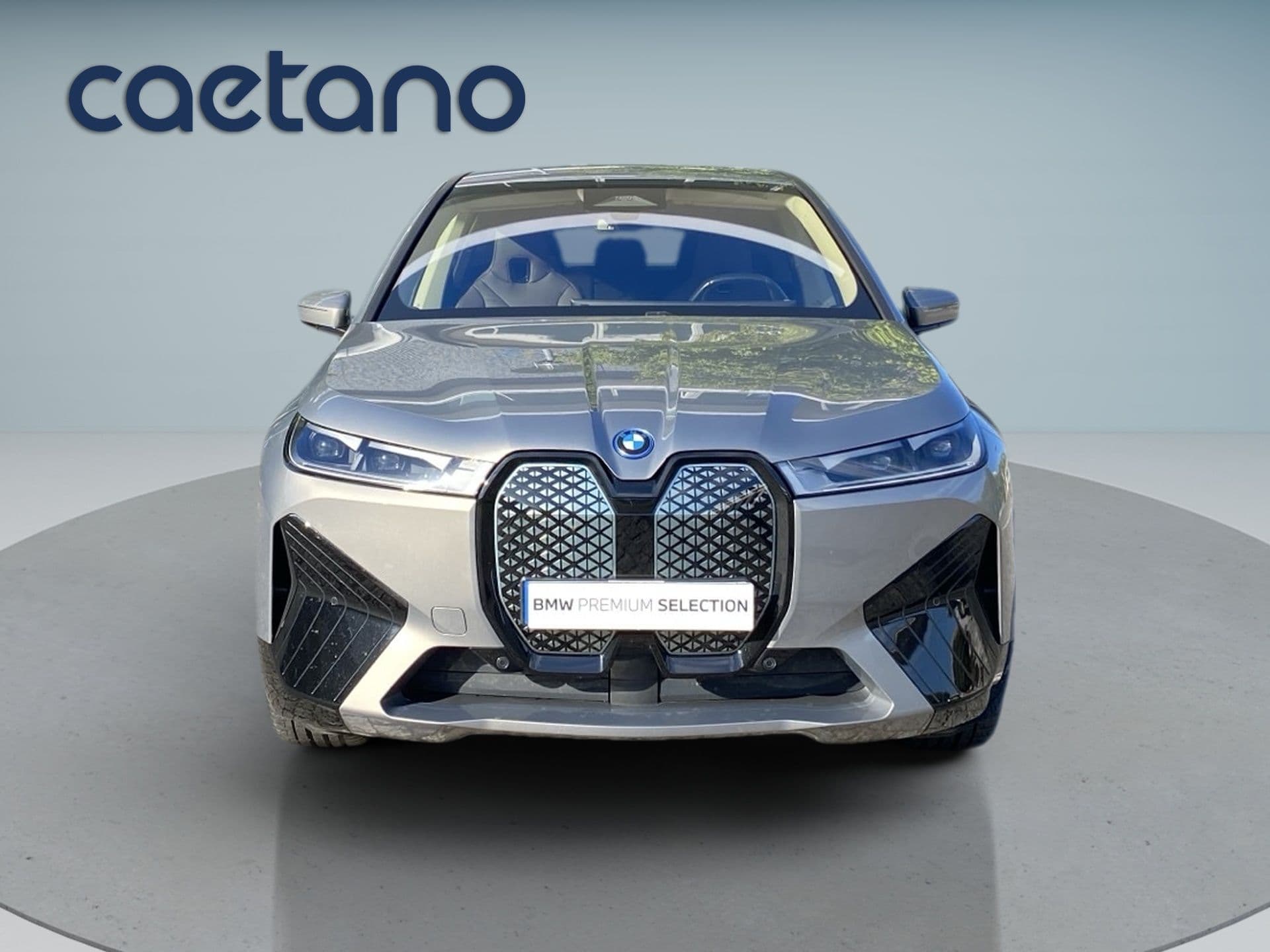 BMW iX - 4