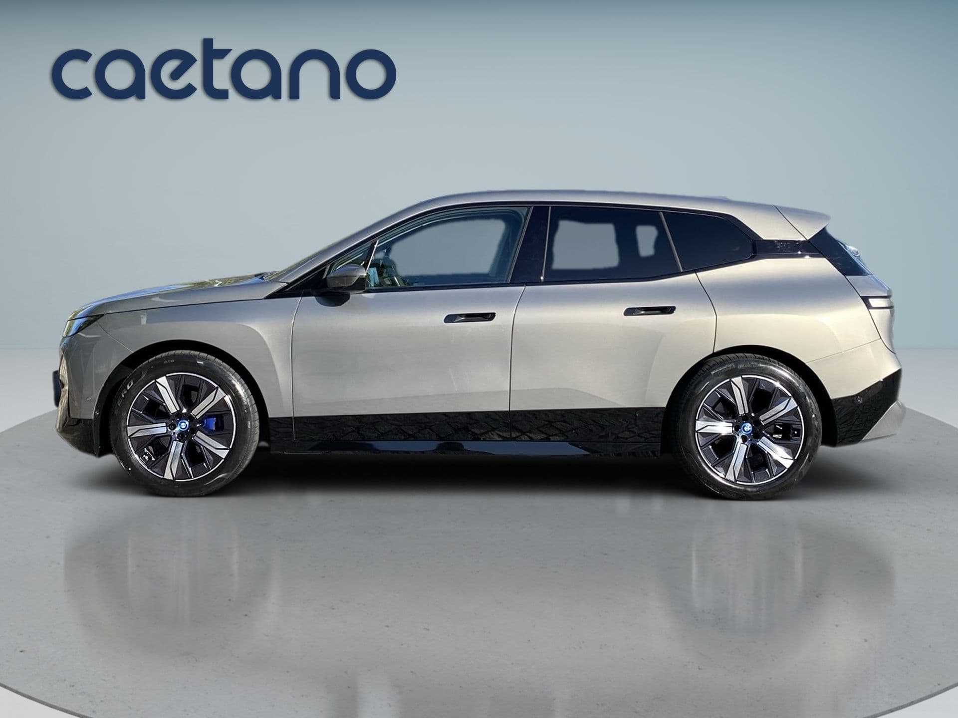 BMW iX - 6