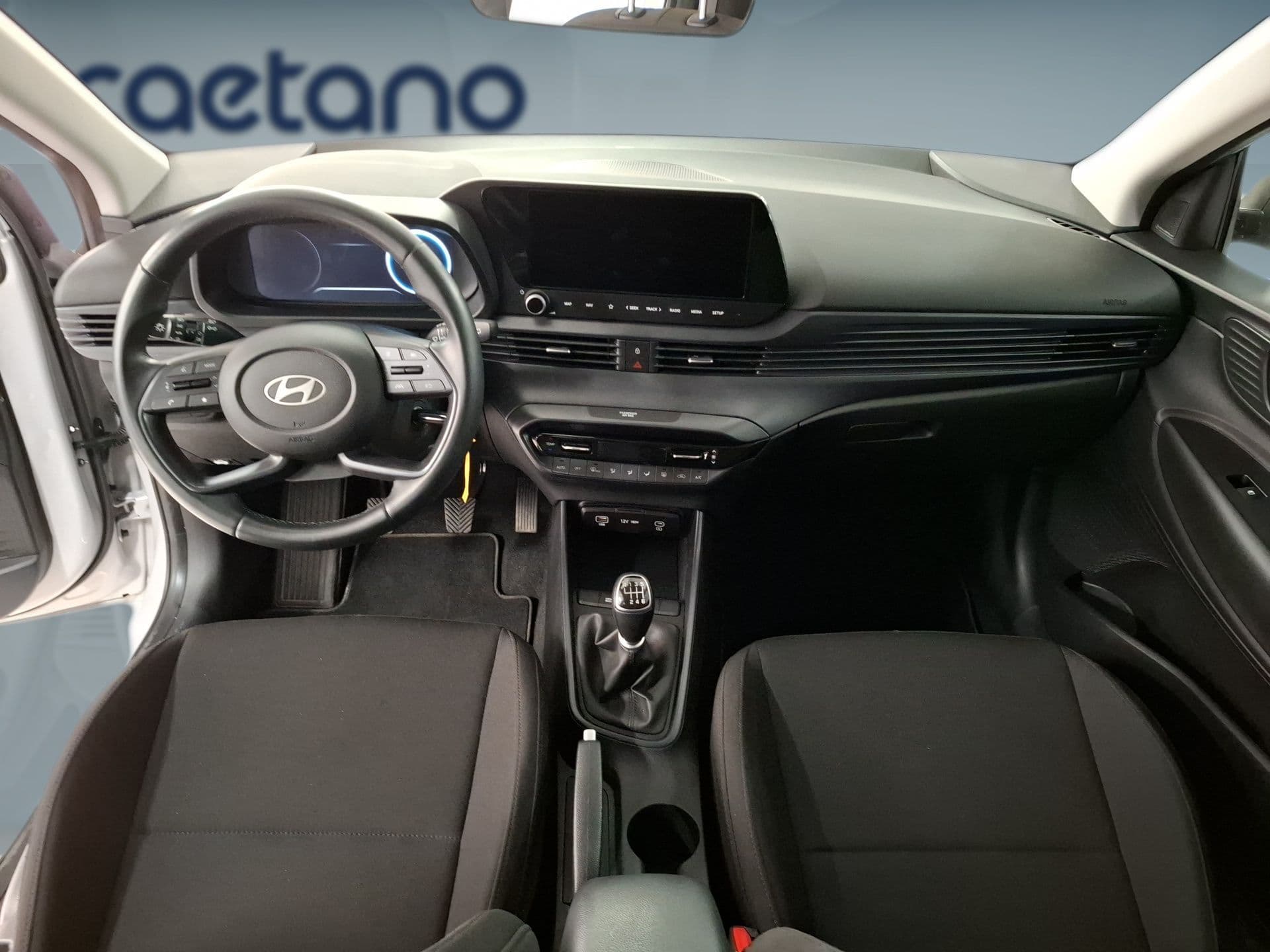 Hyundai i20 - 12