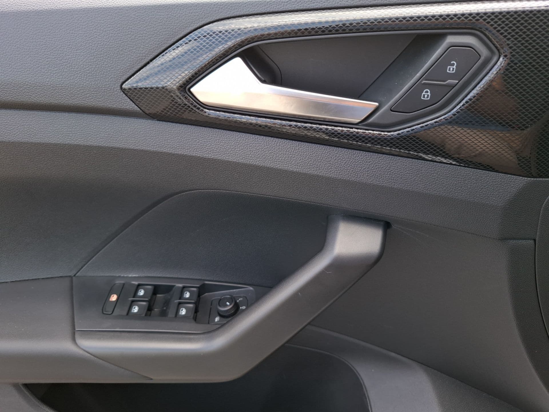 Volkswagen T-Cross - 8