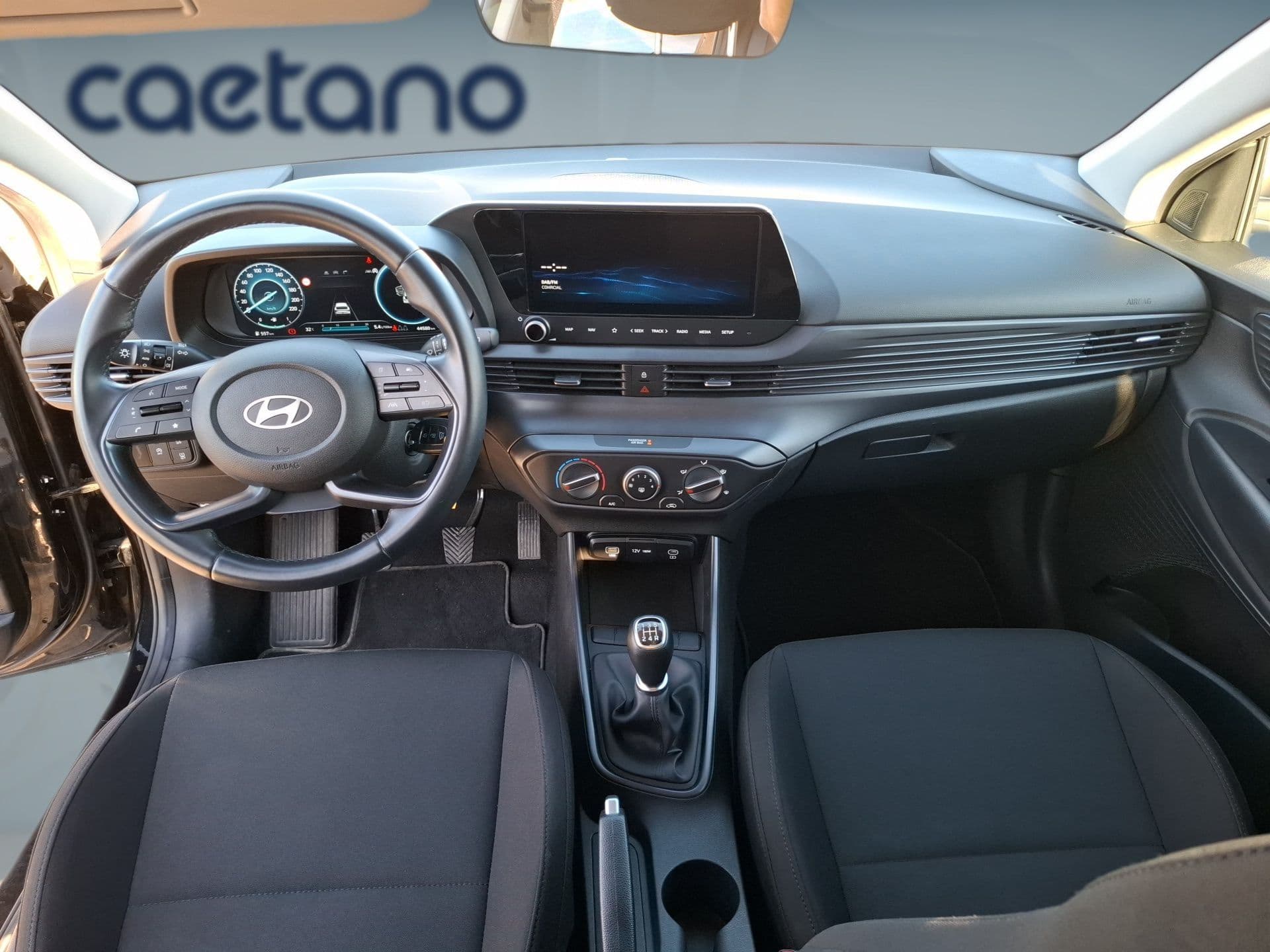 Hyundai i20 - 11