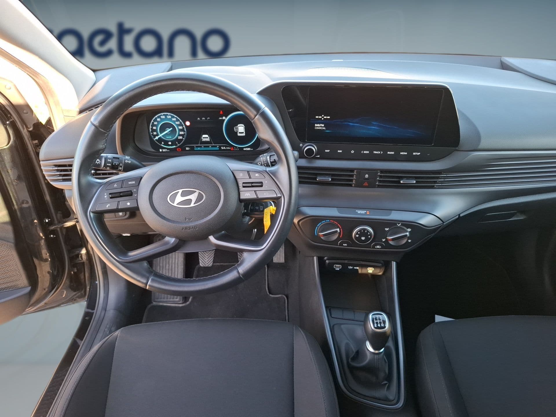 Hyundai i20 - 12
