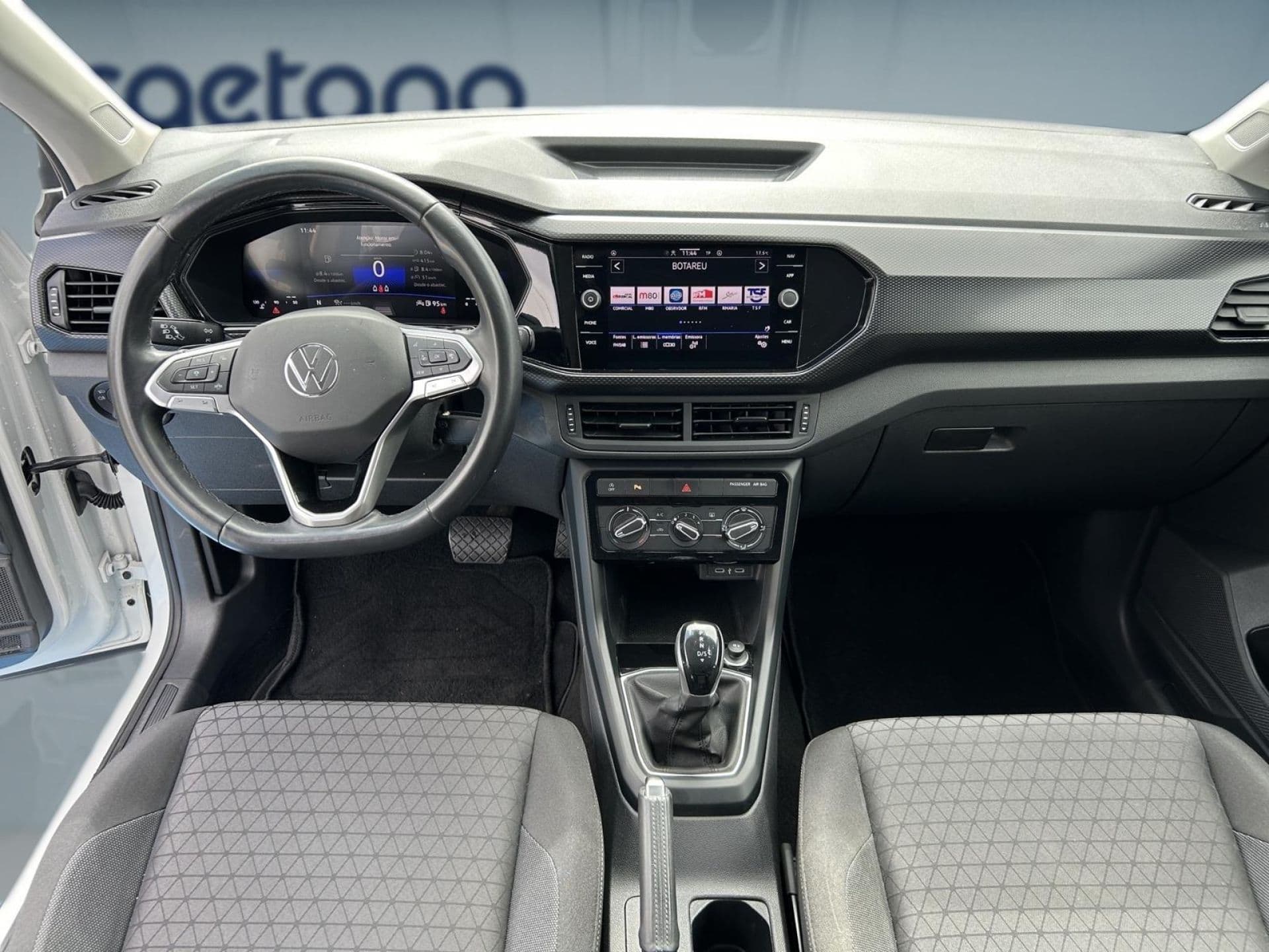 Volkswagen T-Cross - 6