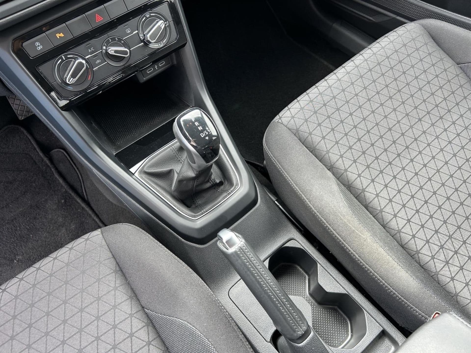 Volkswagen T-Cross - 7