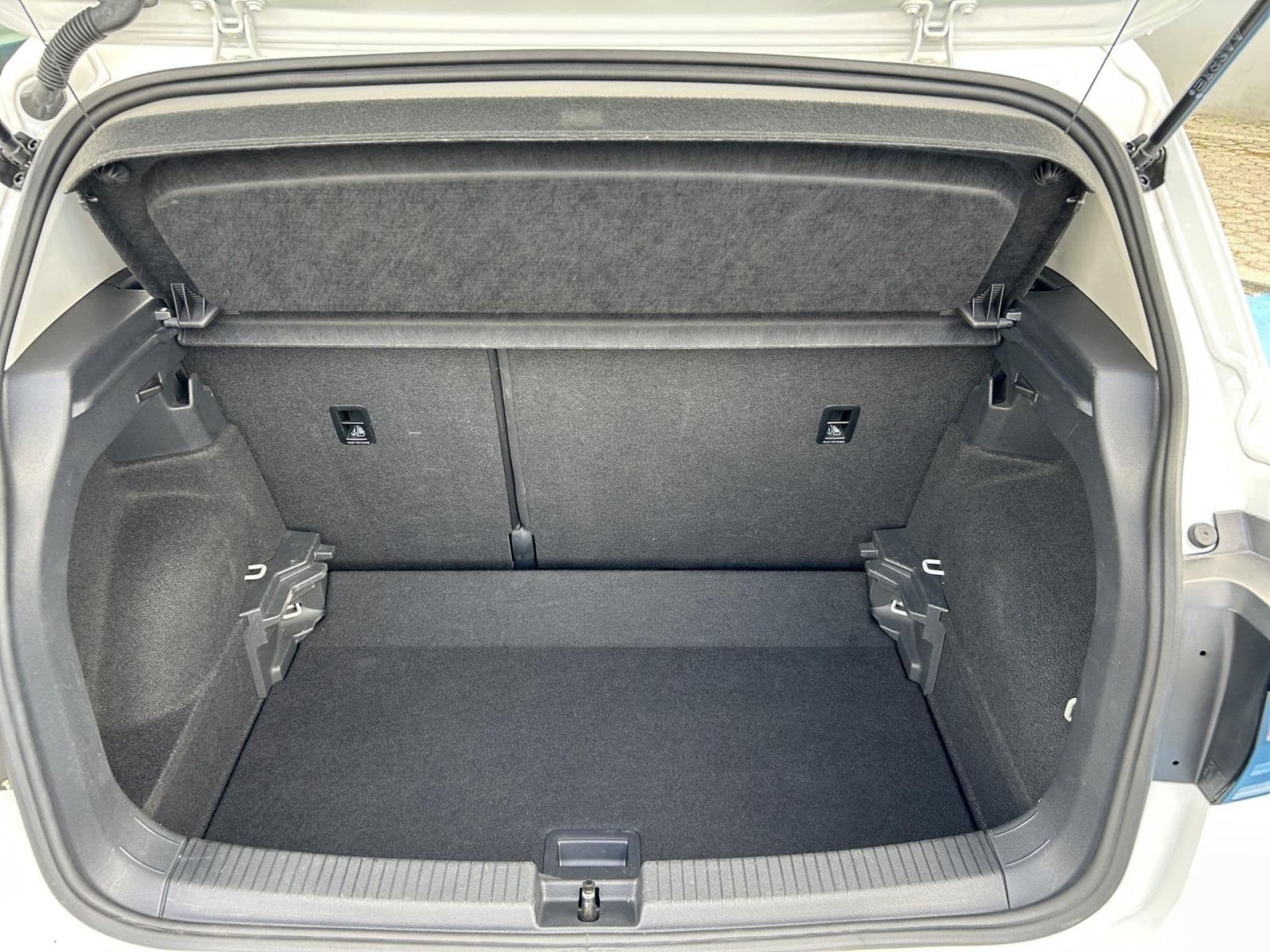 Volkswagen T-Cross - 10
