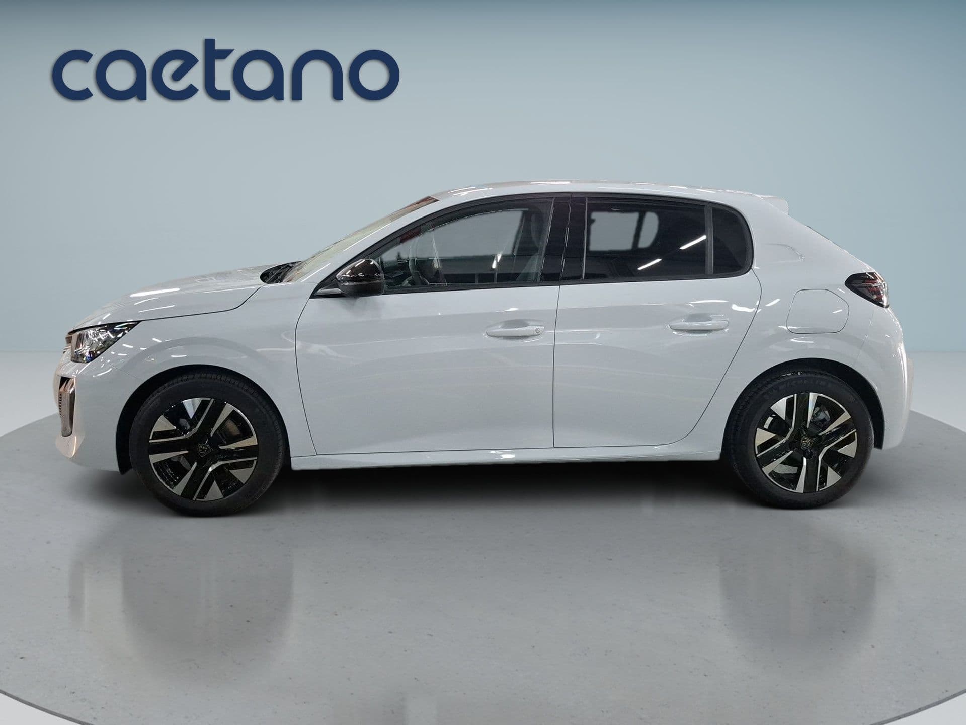Peugeot 208 - 4