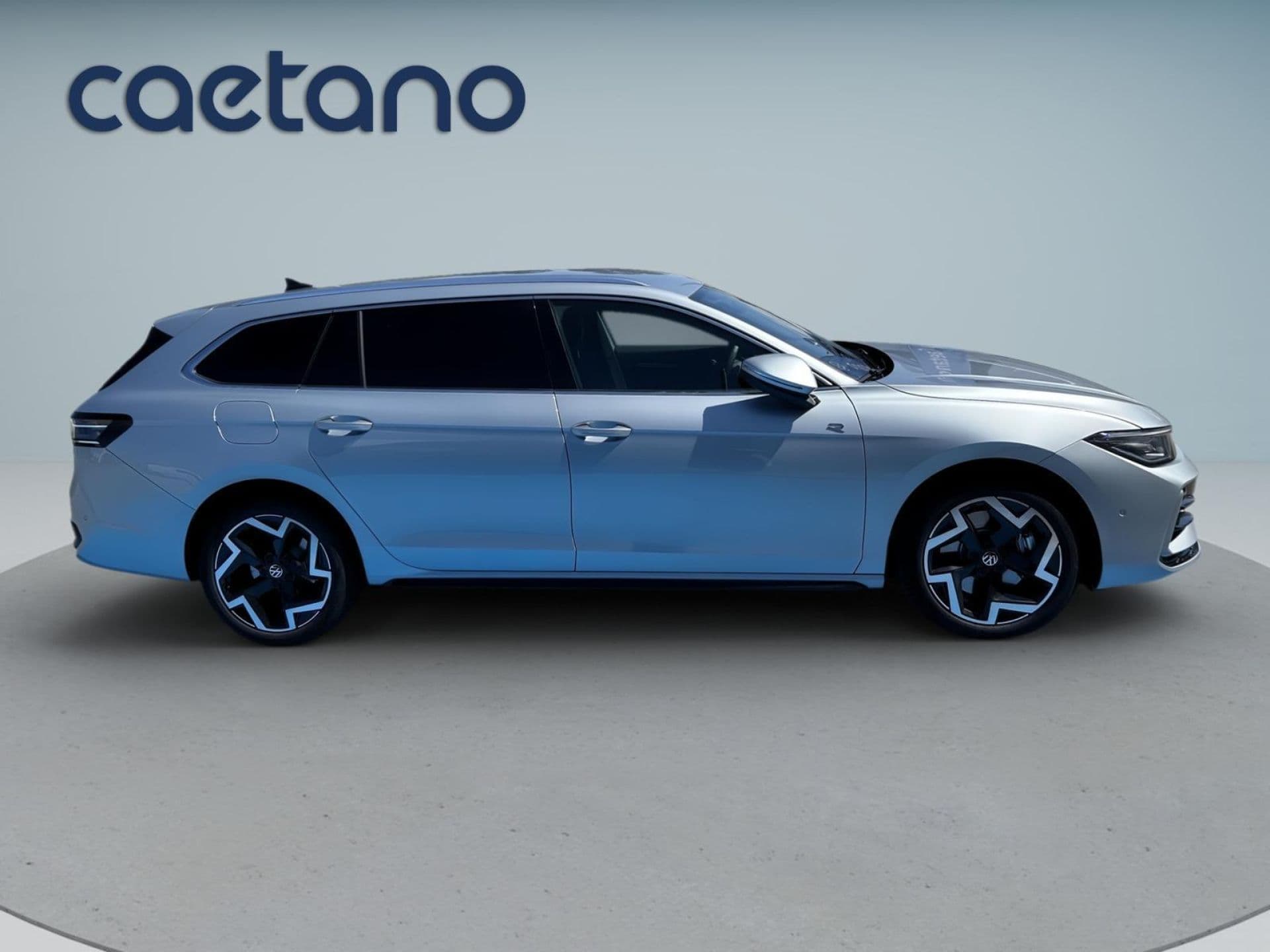 Volkswagen Passat - 2