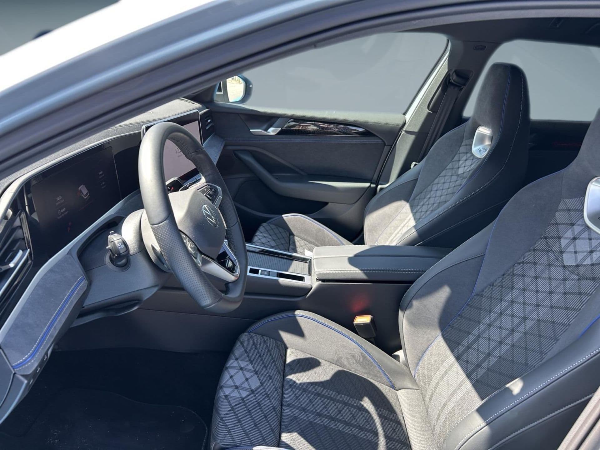 Volkswagen Passat - 5